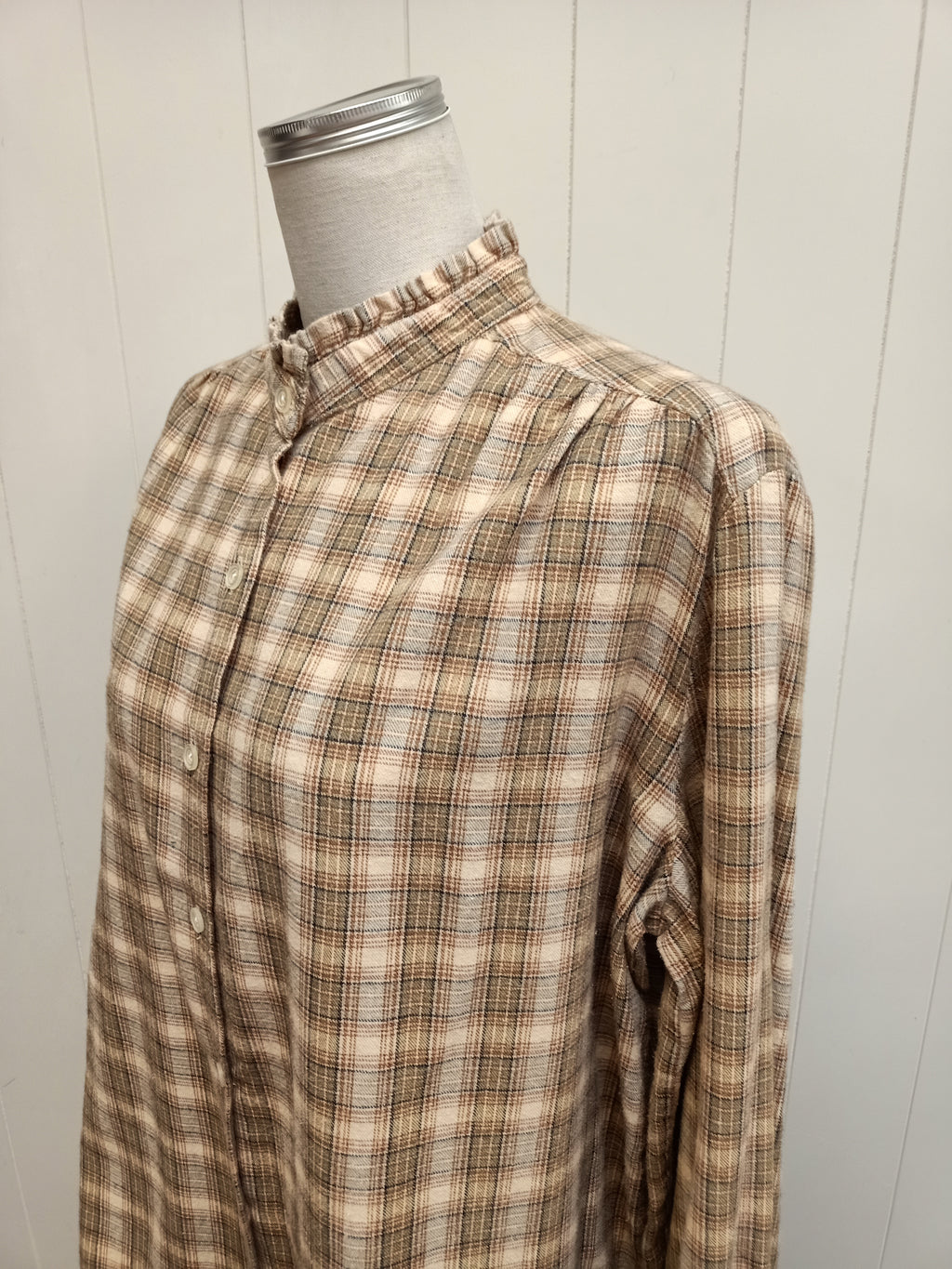 Vintage Plaid Button Up 
Shirt