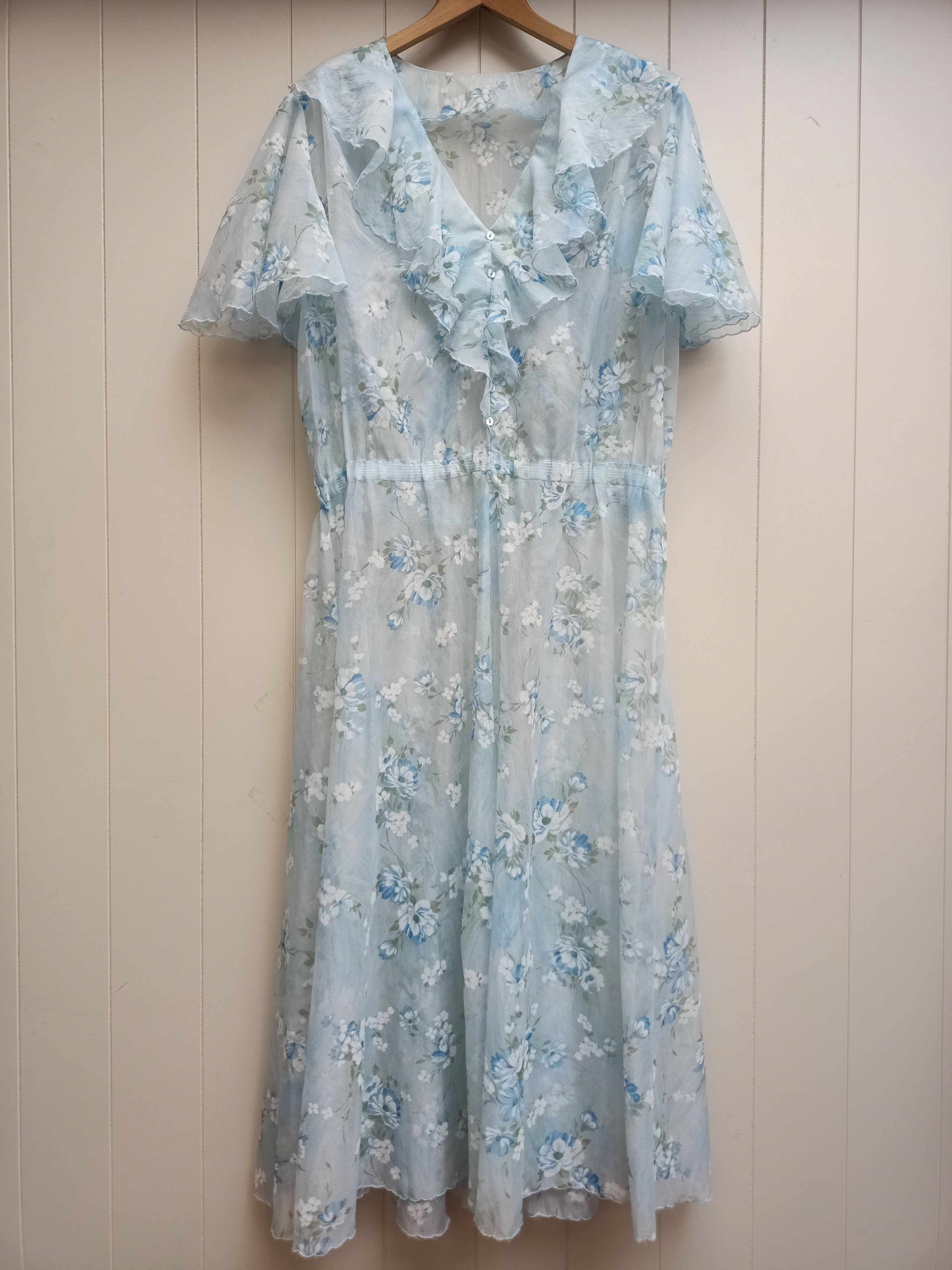 Vintage Floral Ruffle Dress