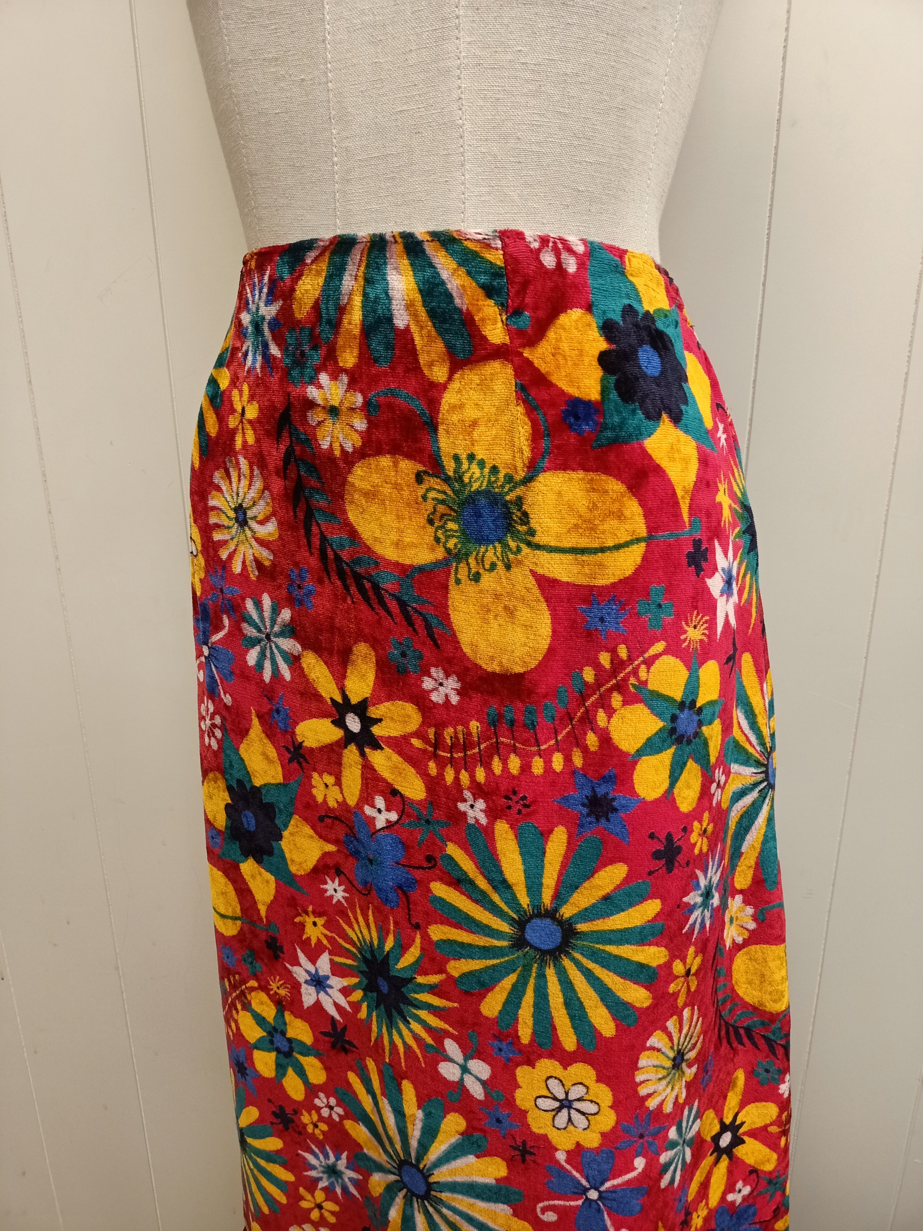 Vintage Floral Velvet Skirt