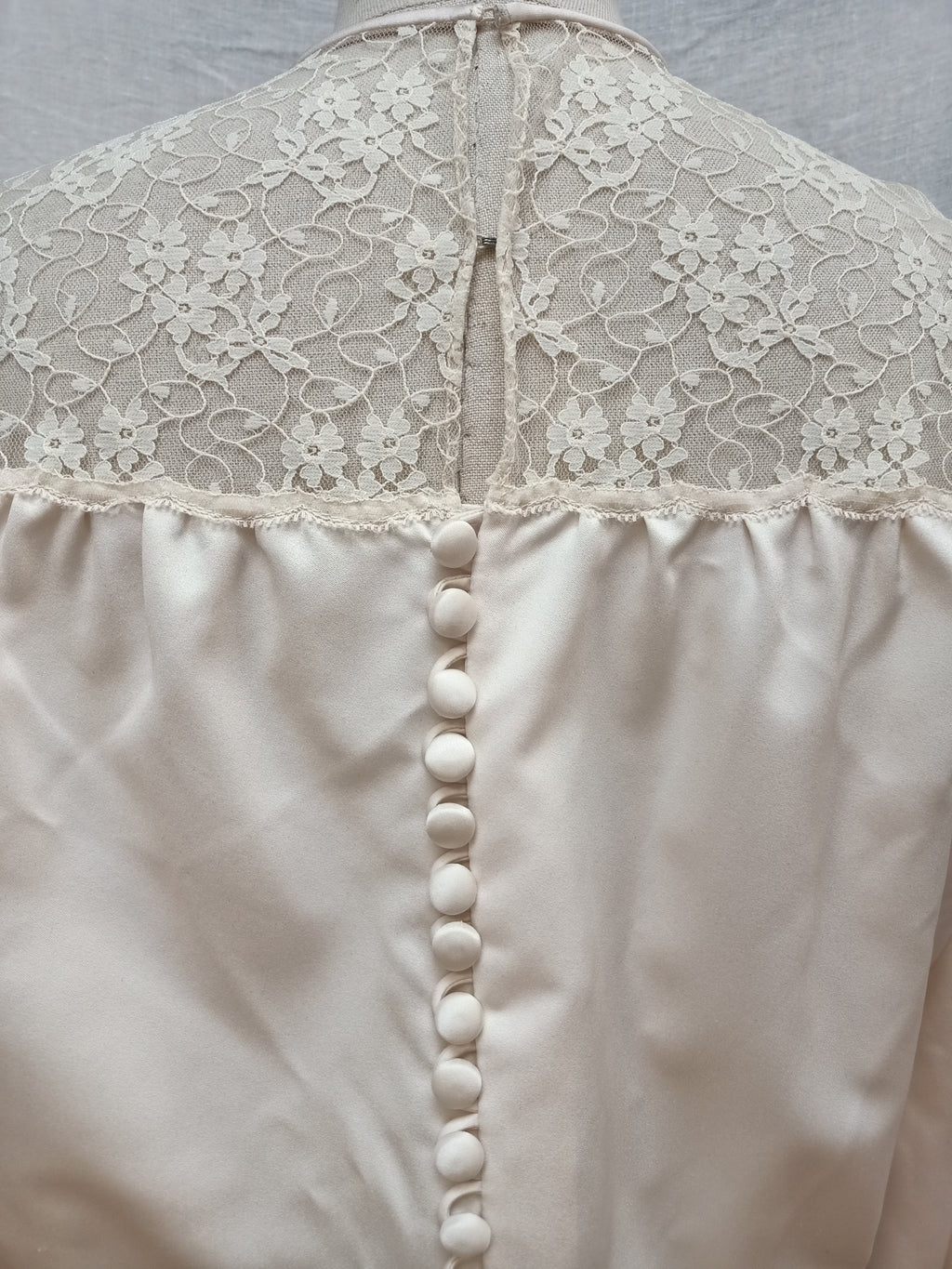 Retro Cream Lace Dress