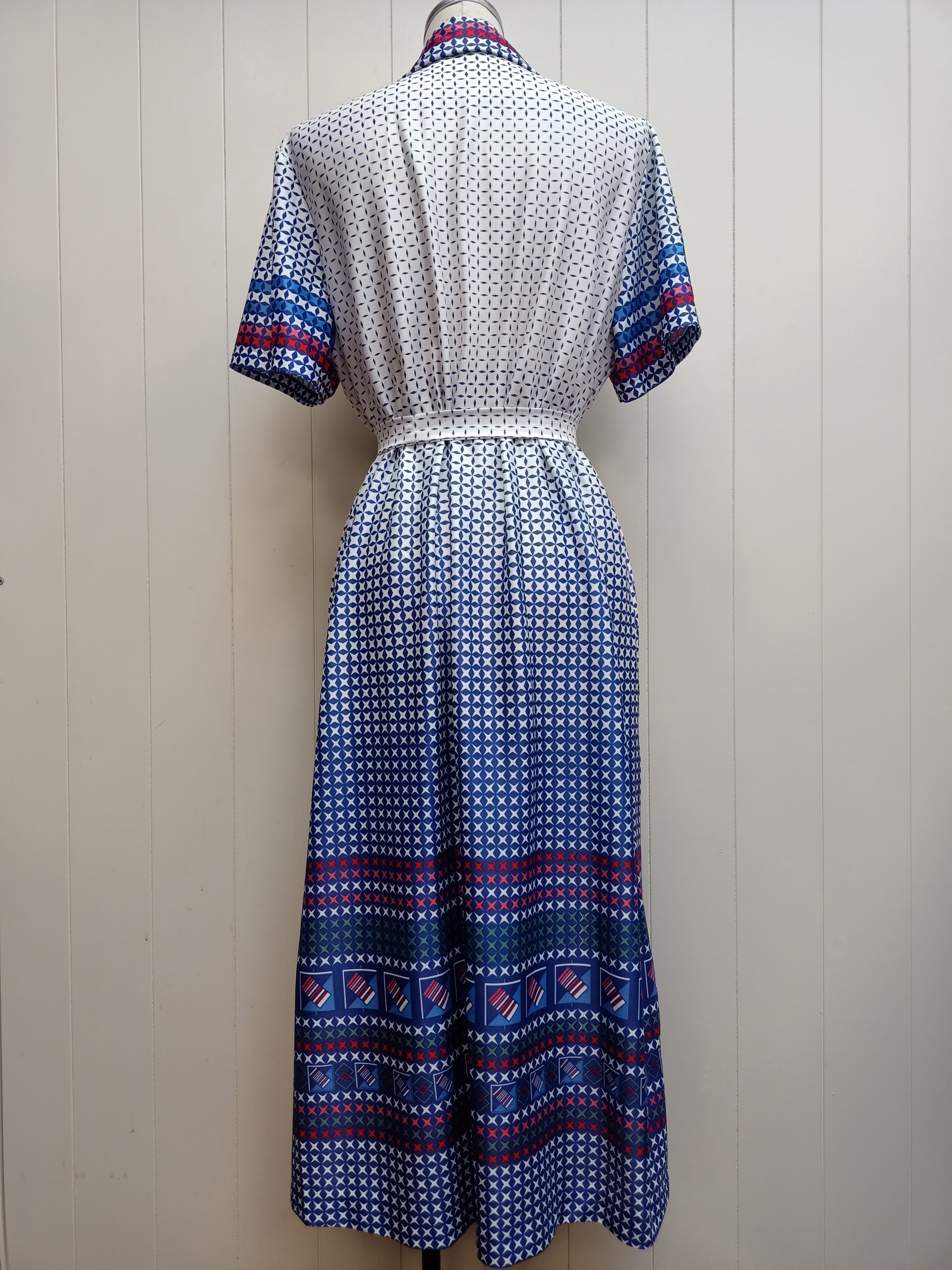 Vintage Jennie Casuals Border Dress