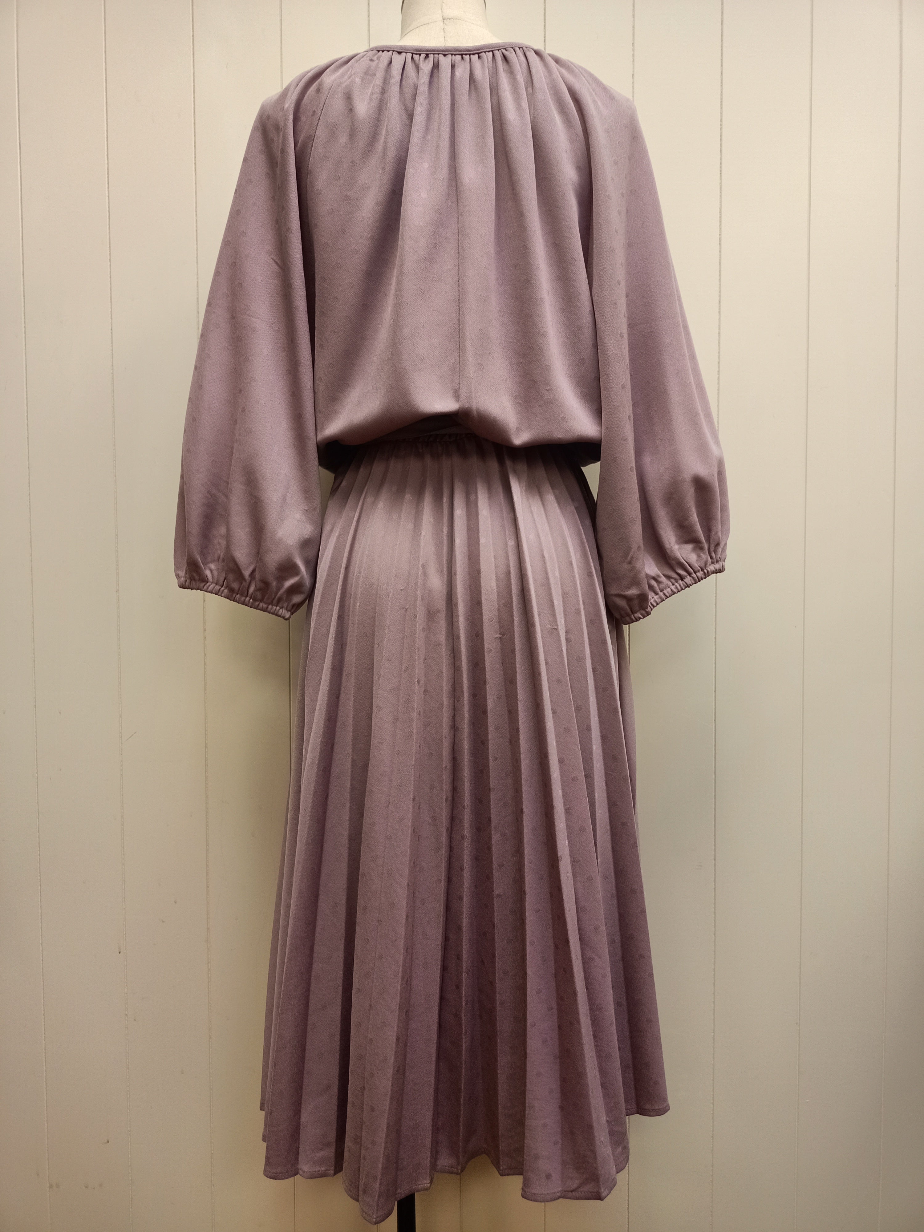 Vintage Royal Wyndham Collection Mauve Dress