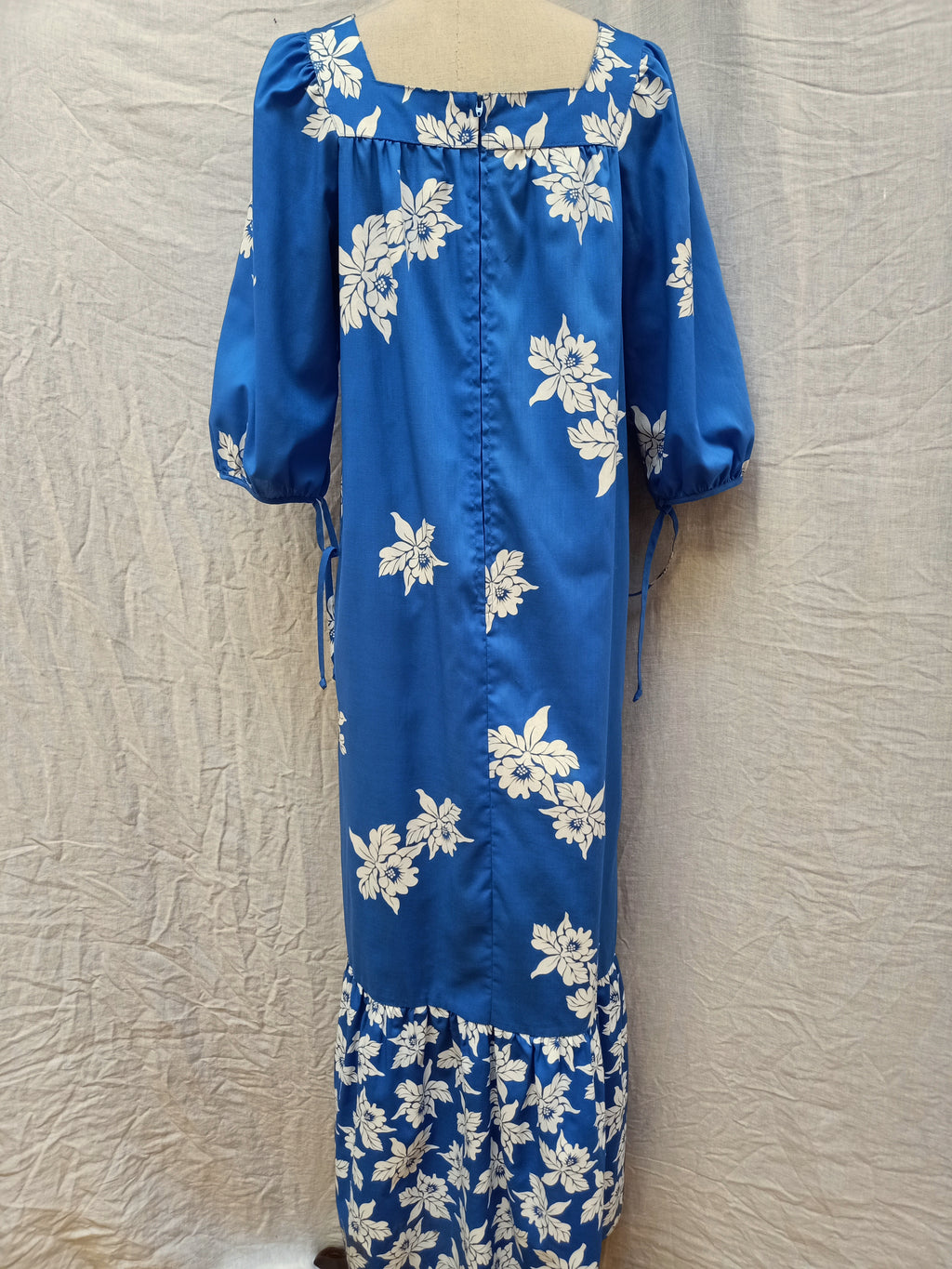 Vintage Hawaiian Dress
