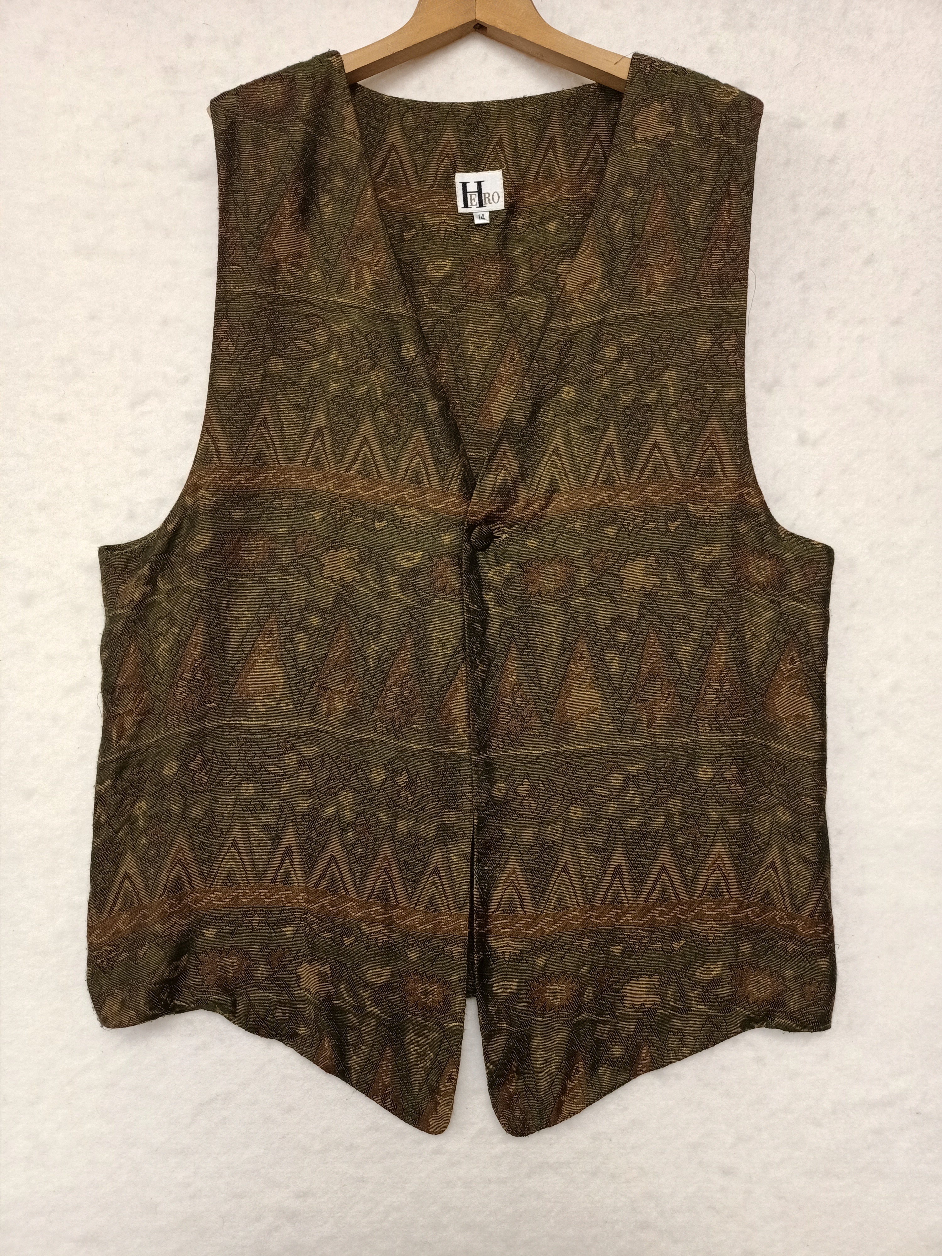 Vintage Hero Jacquard Vest