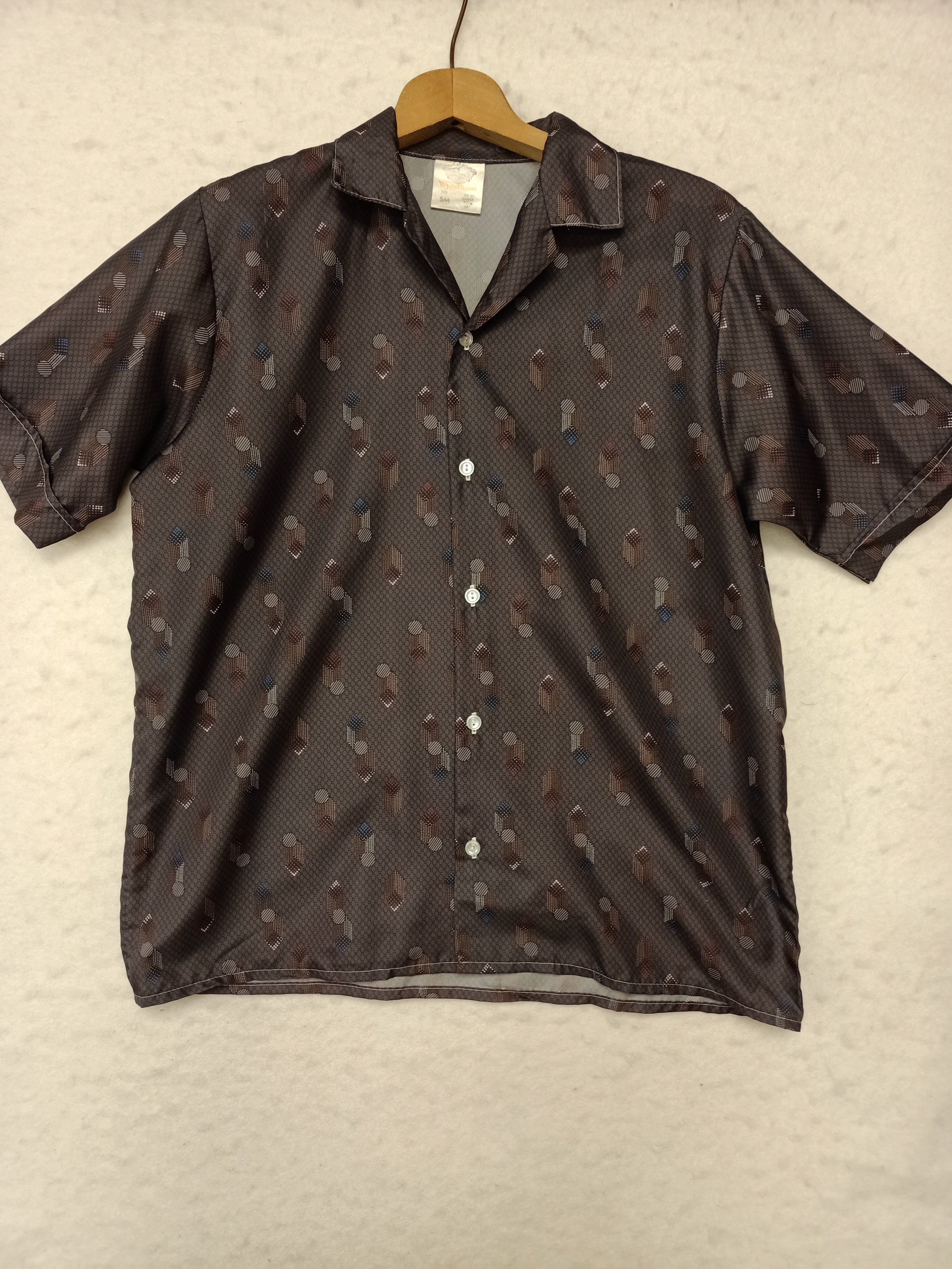 Vintage Wyndham Geometric Shirt