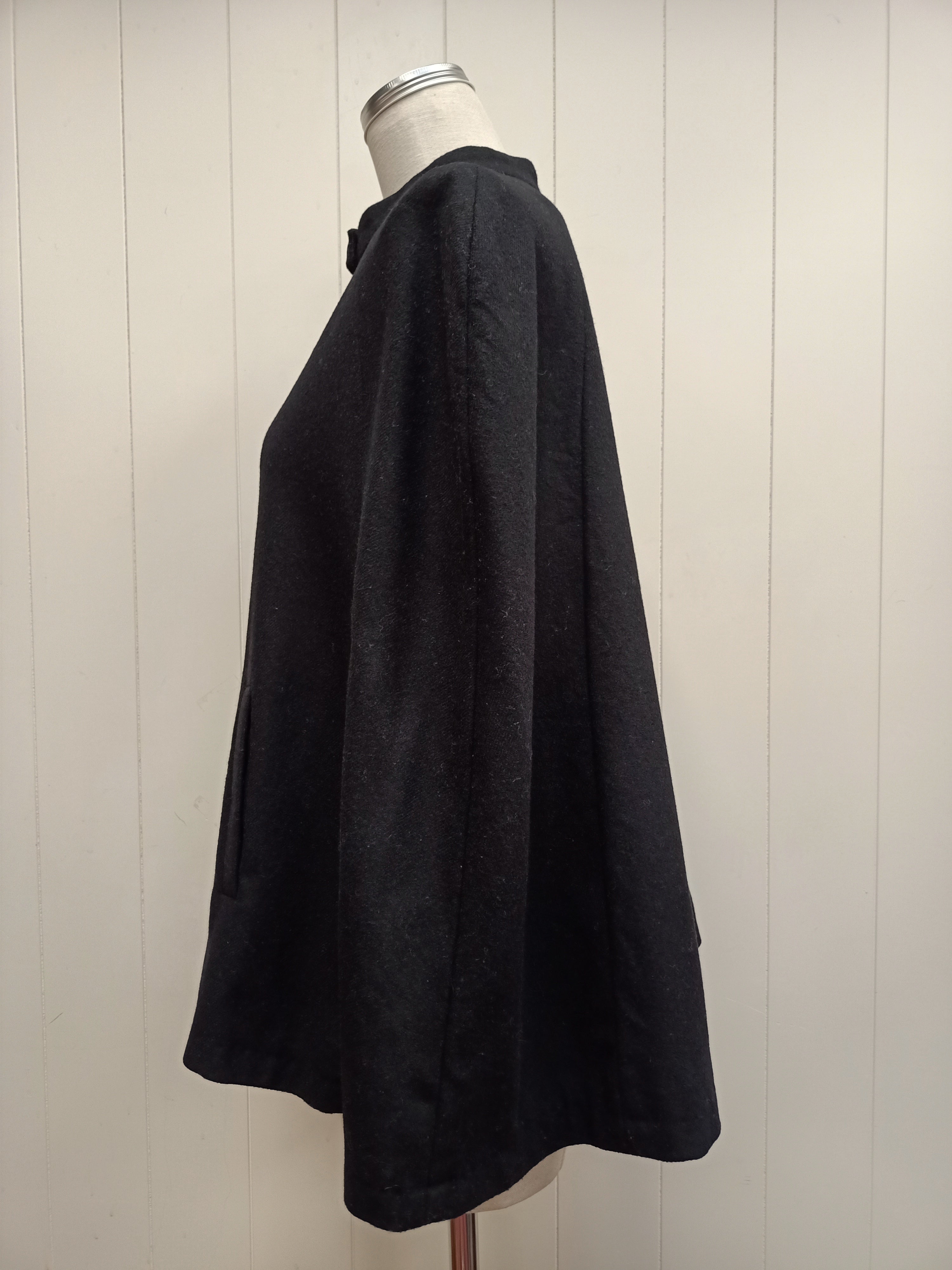Suzanne Gregory Black Cape