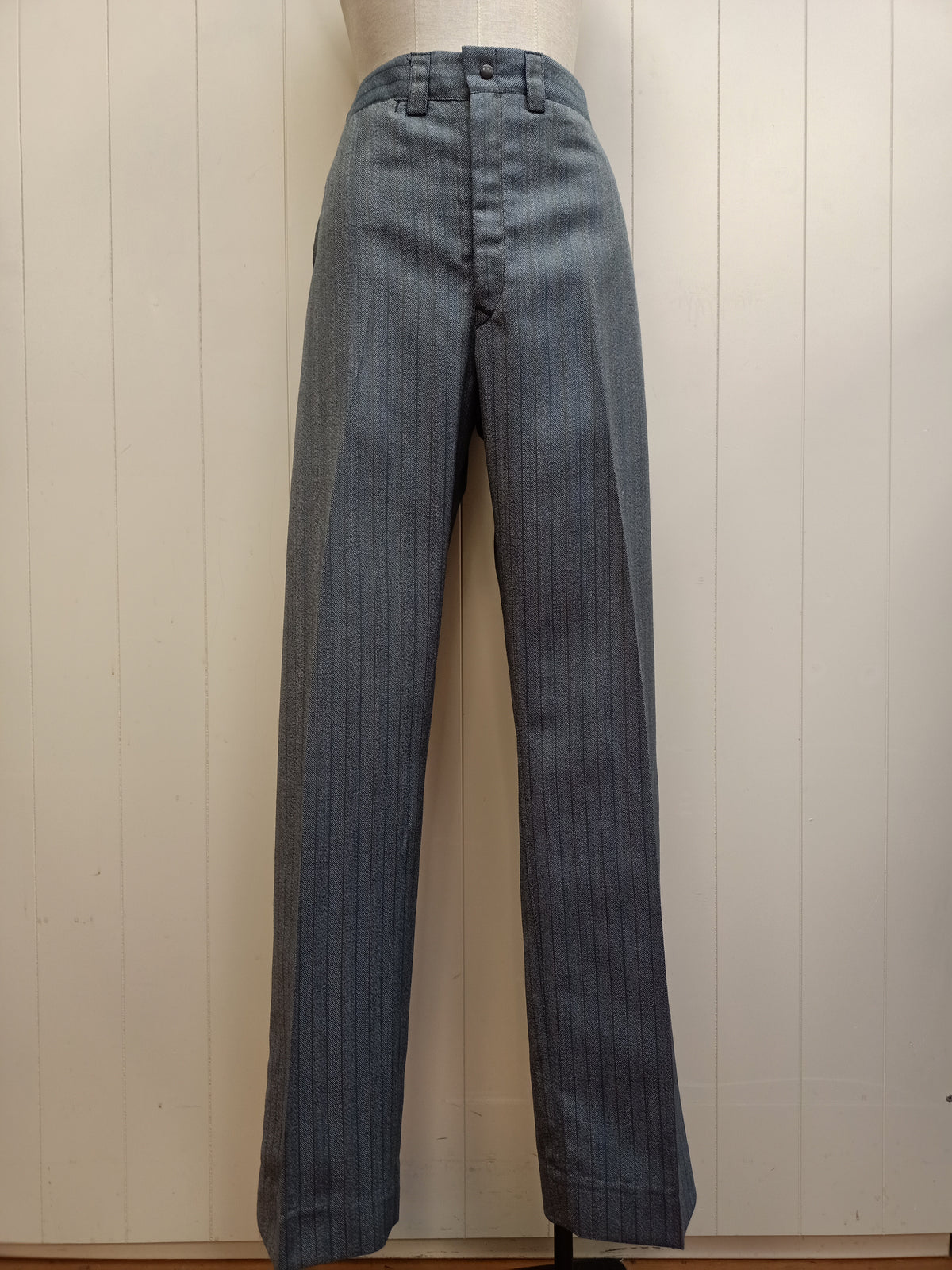 Vintage Mens Statesman Herringbone Suit