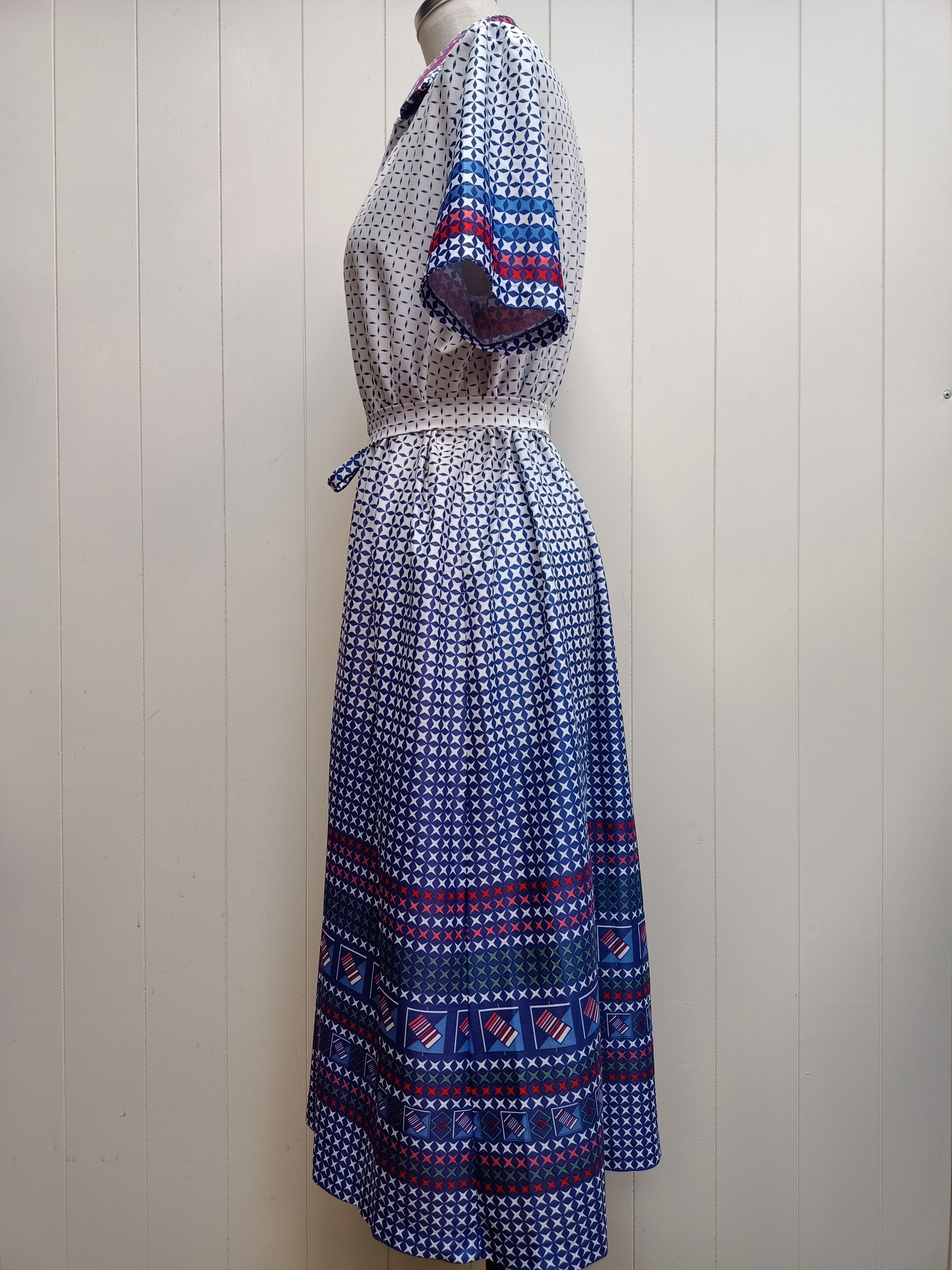 Vintage Jennie Casuals Border Dress