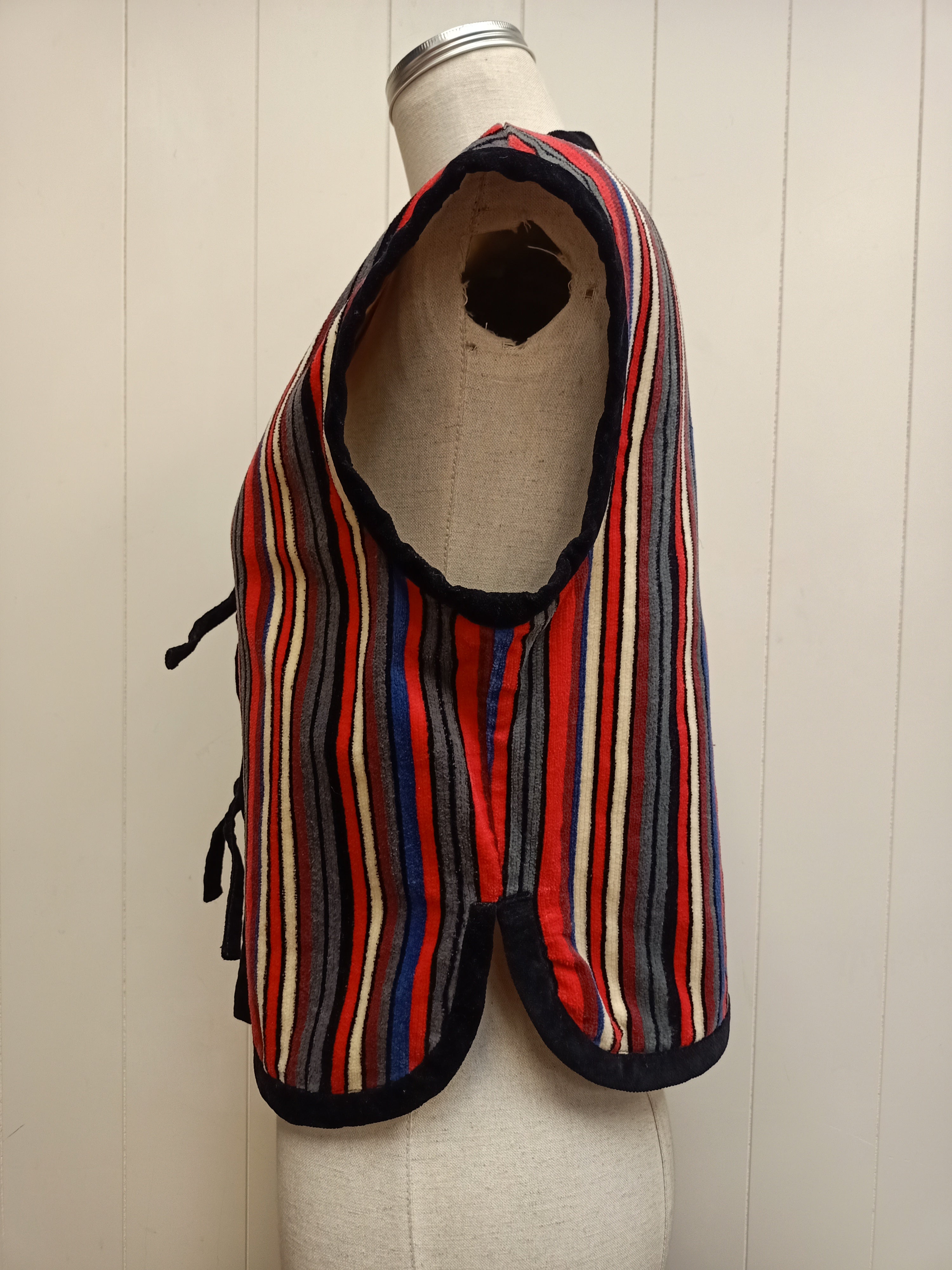 Vintage Fashion 4U Striped Vest