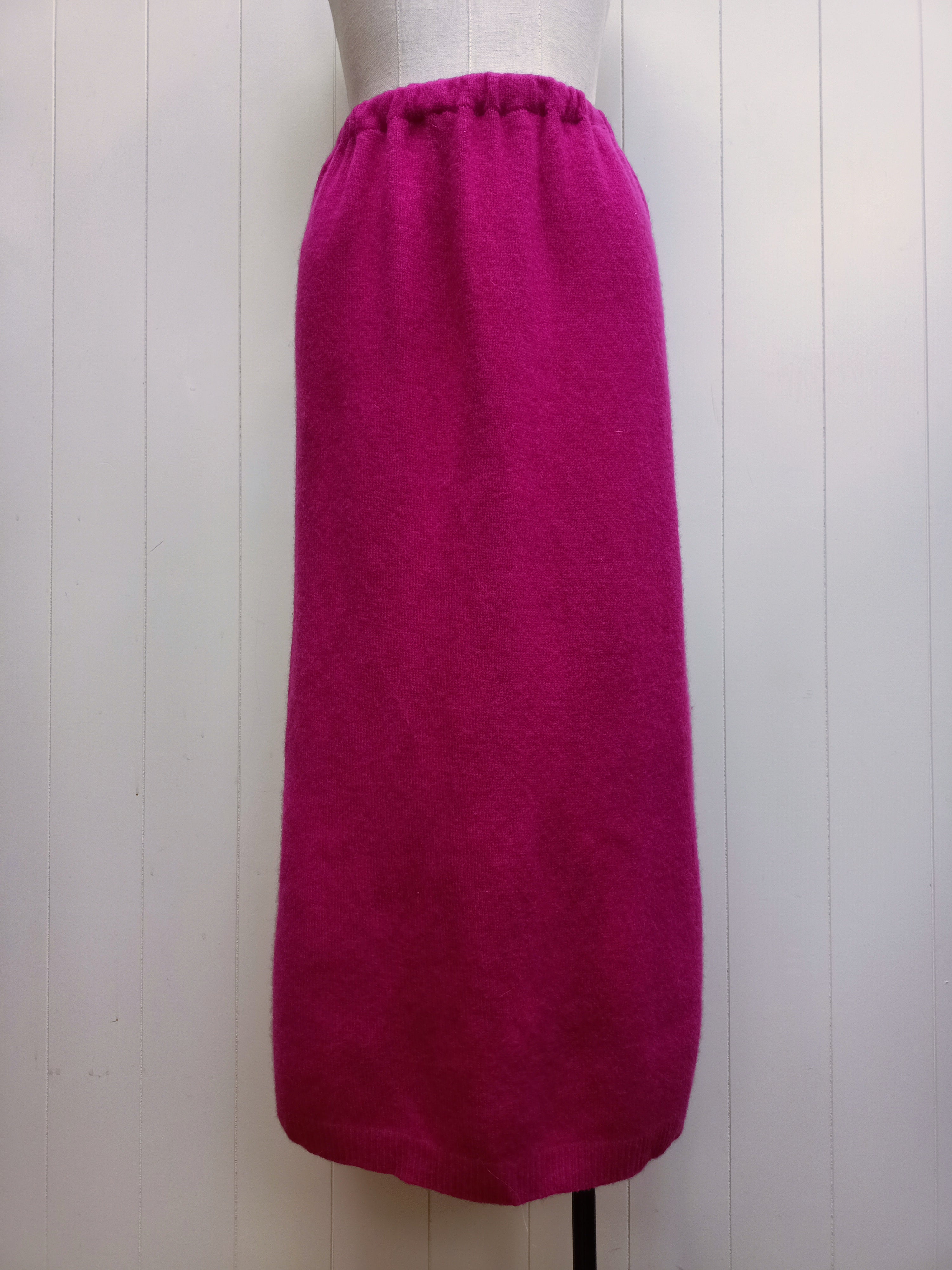 Vintage Fuchsia Knit Skirt