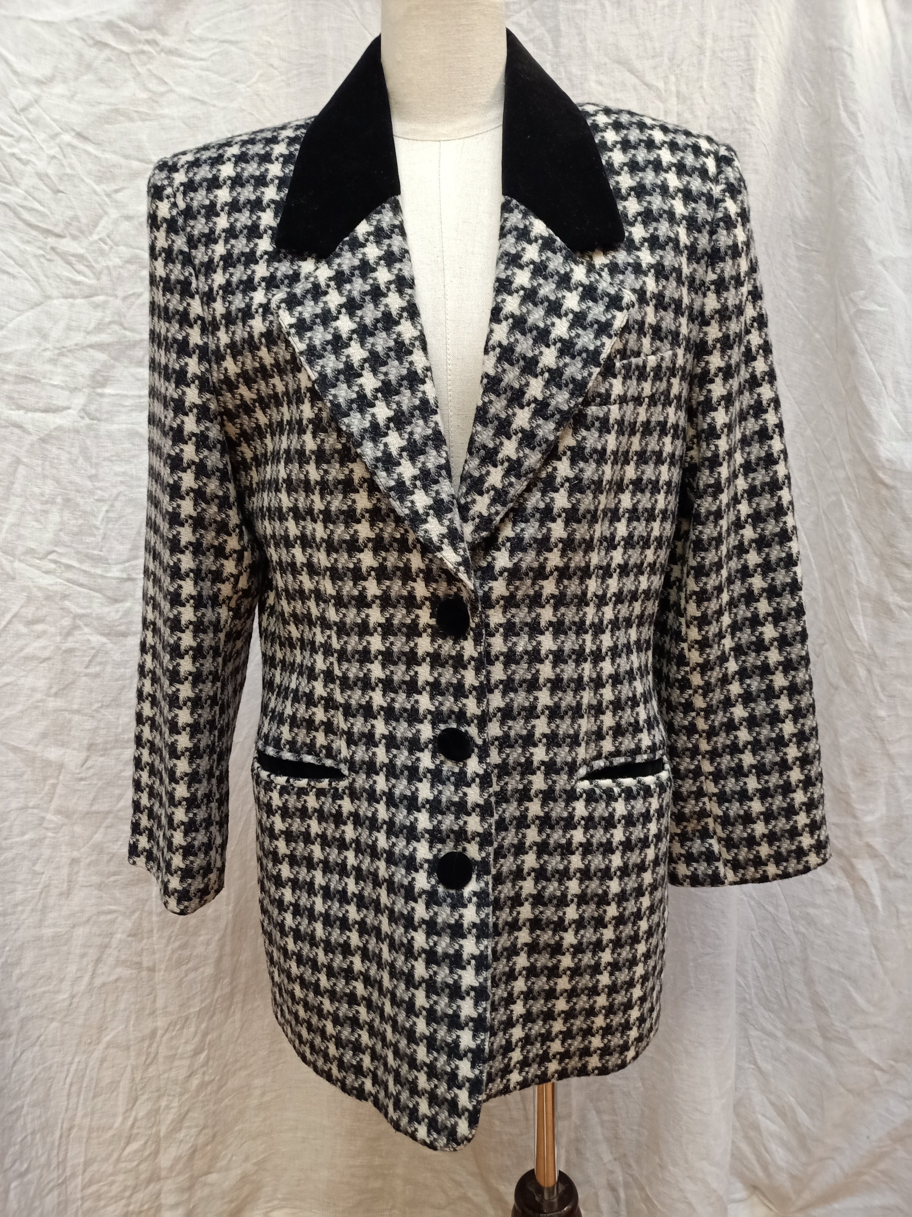 Vintage Hounstooth Blazer