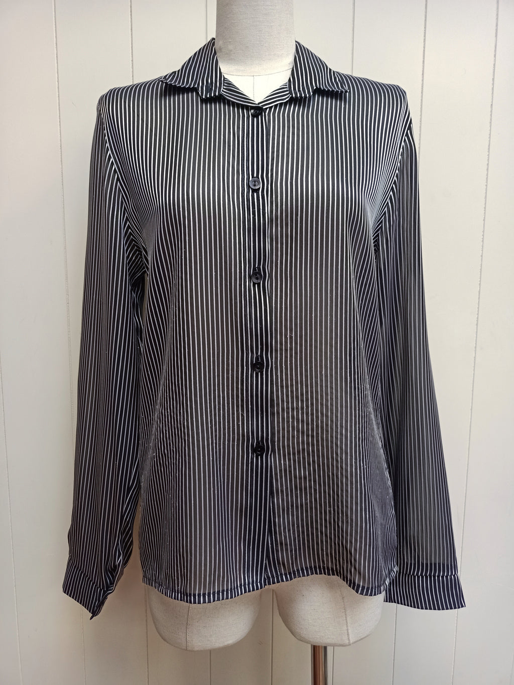Vintage Royal Windham Collection Shirt