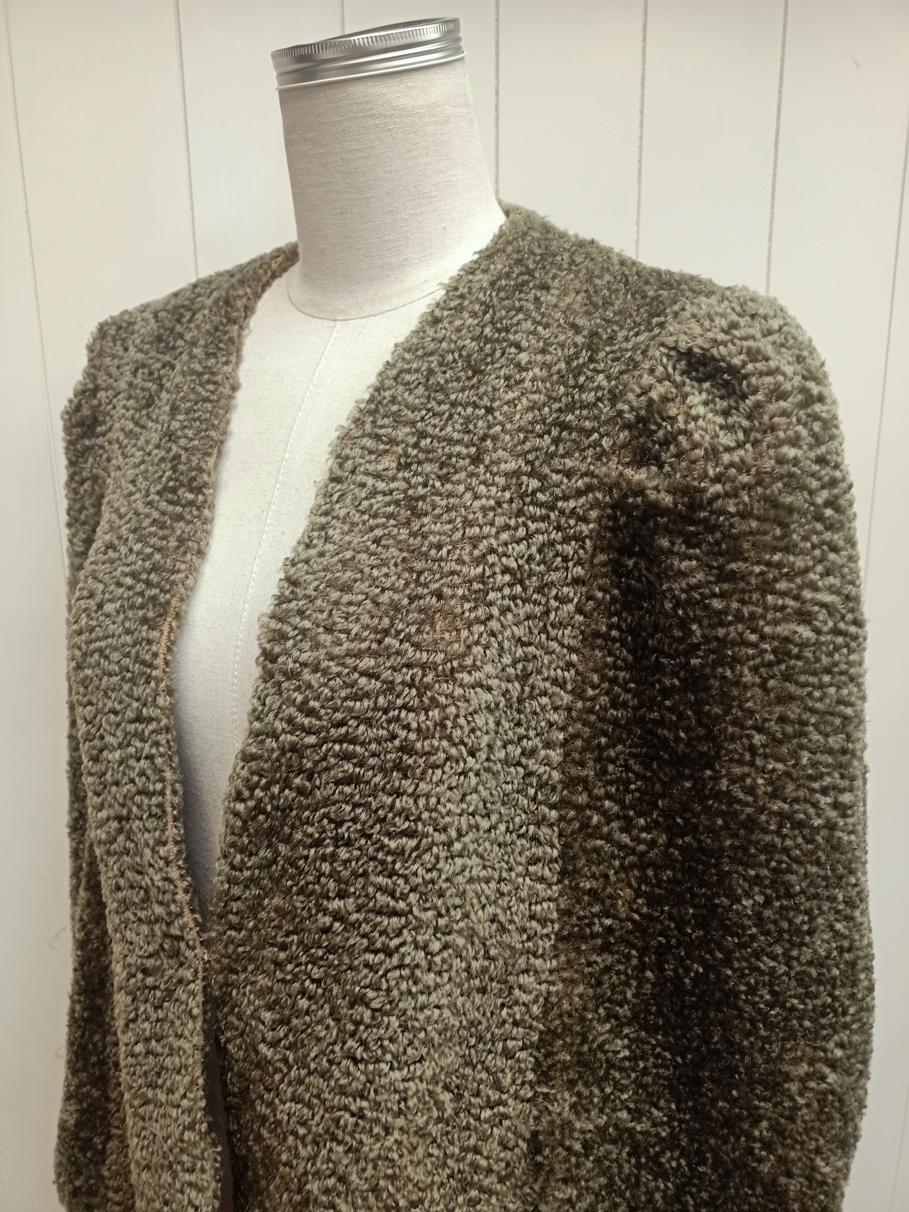 Vintage Sherpa Boucle Green Cape