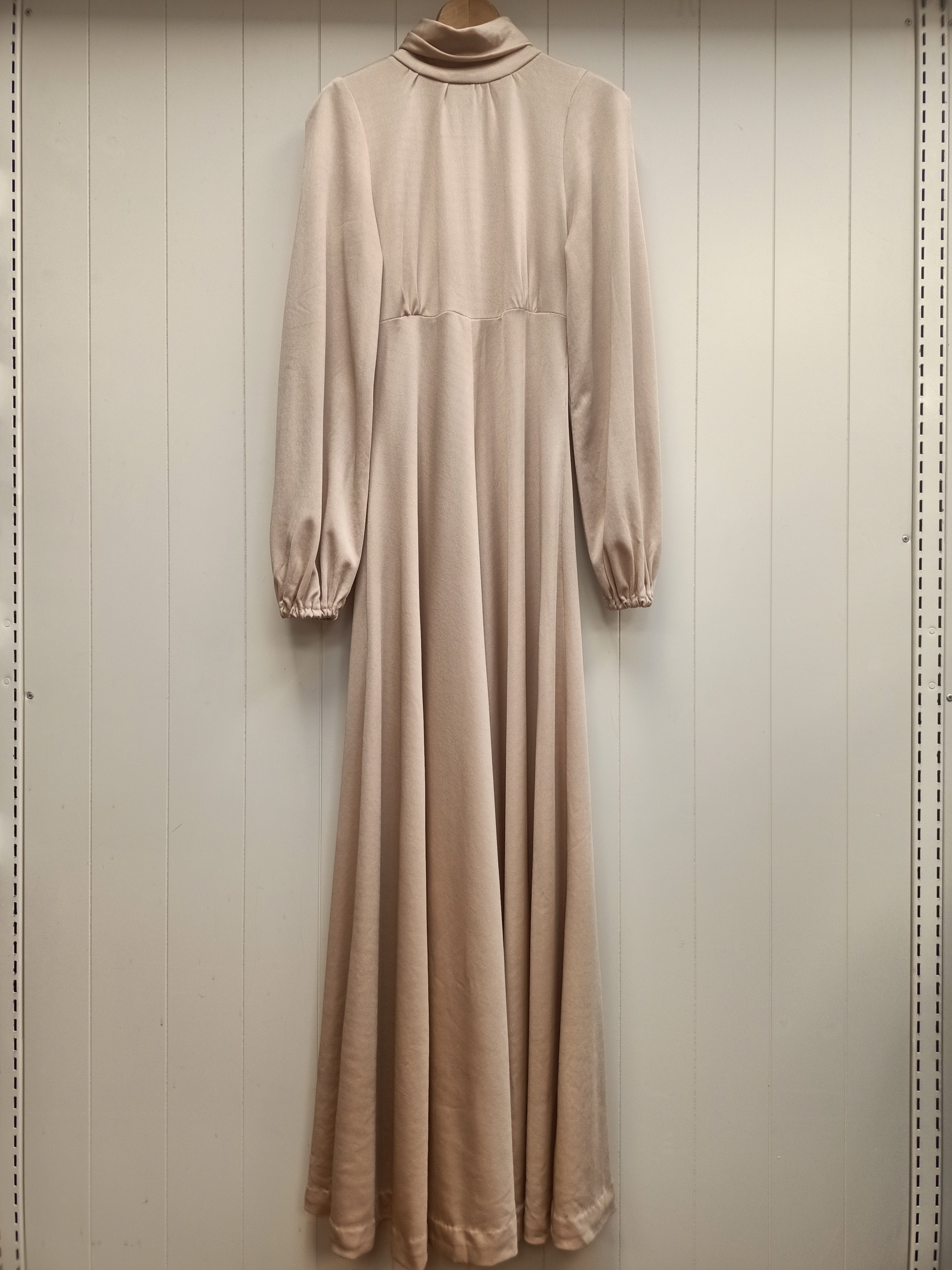 Vintage Thimble Beige Maxi Dress