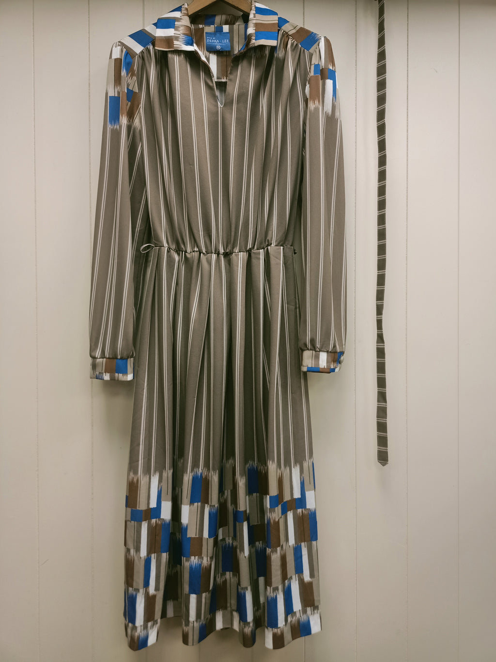 Vintage Debra-Lee Striped Border Dress
