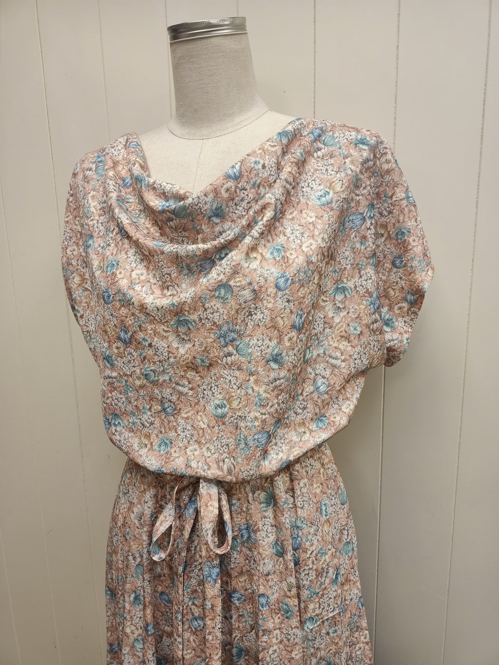 Vintage Gainsboro Floral Sheen Dress