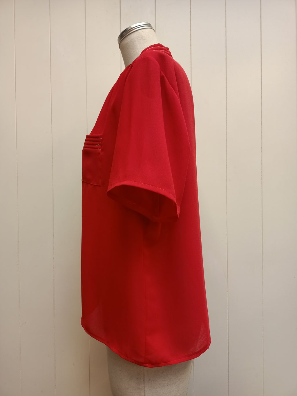 Vintage River Queen Cropped Shirt