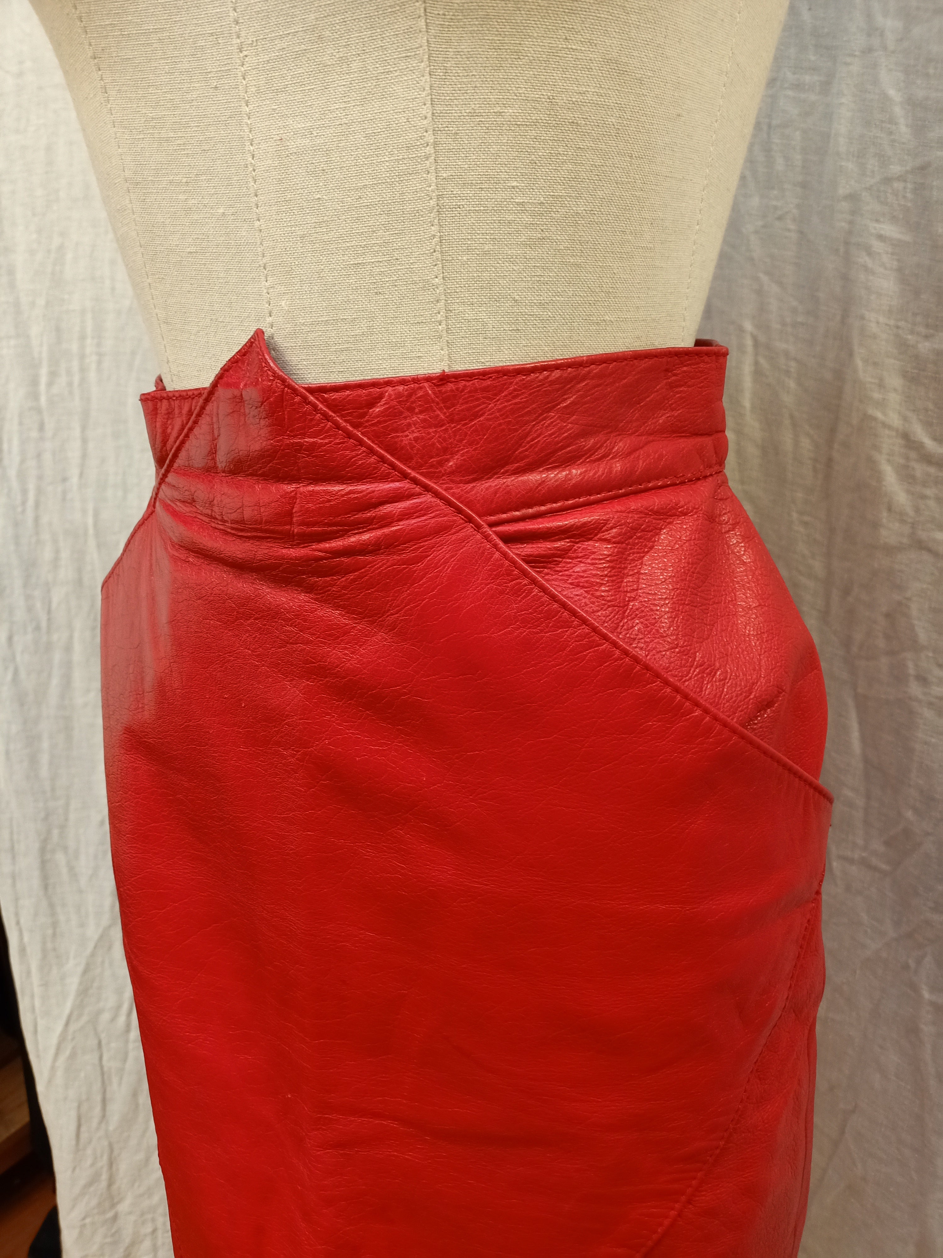 Red Retro Leather Skirt