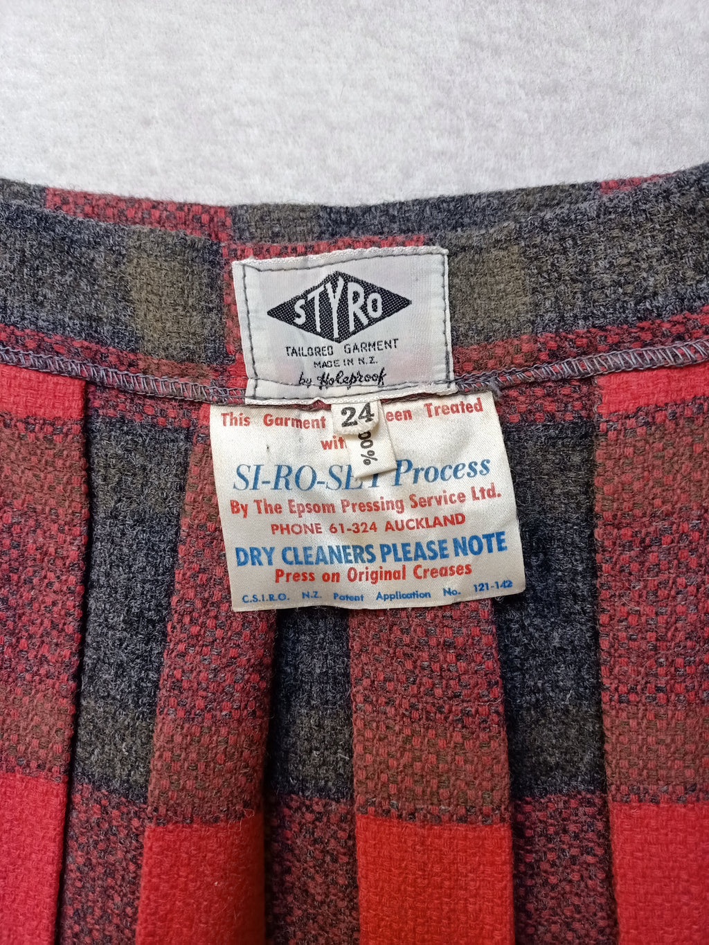 Retro Wool Checkered Skirt
