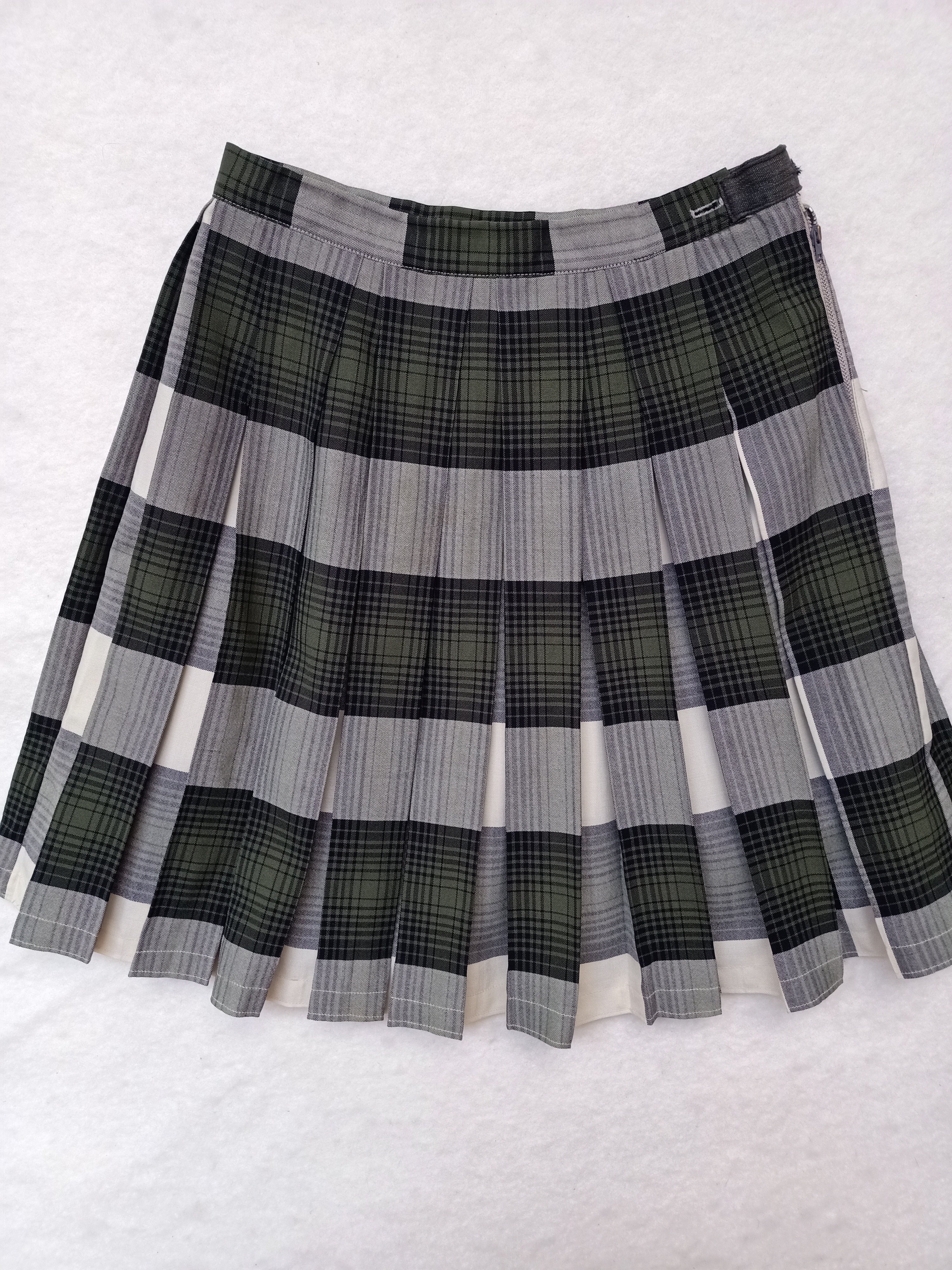 Vintage Jantzen Green Checkered Skirt
