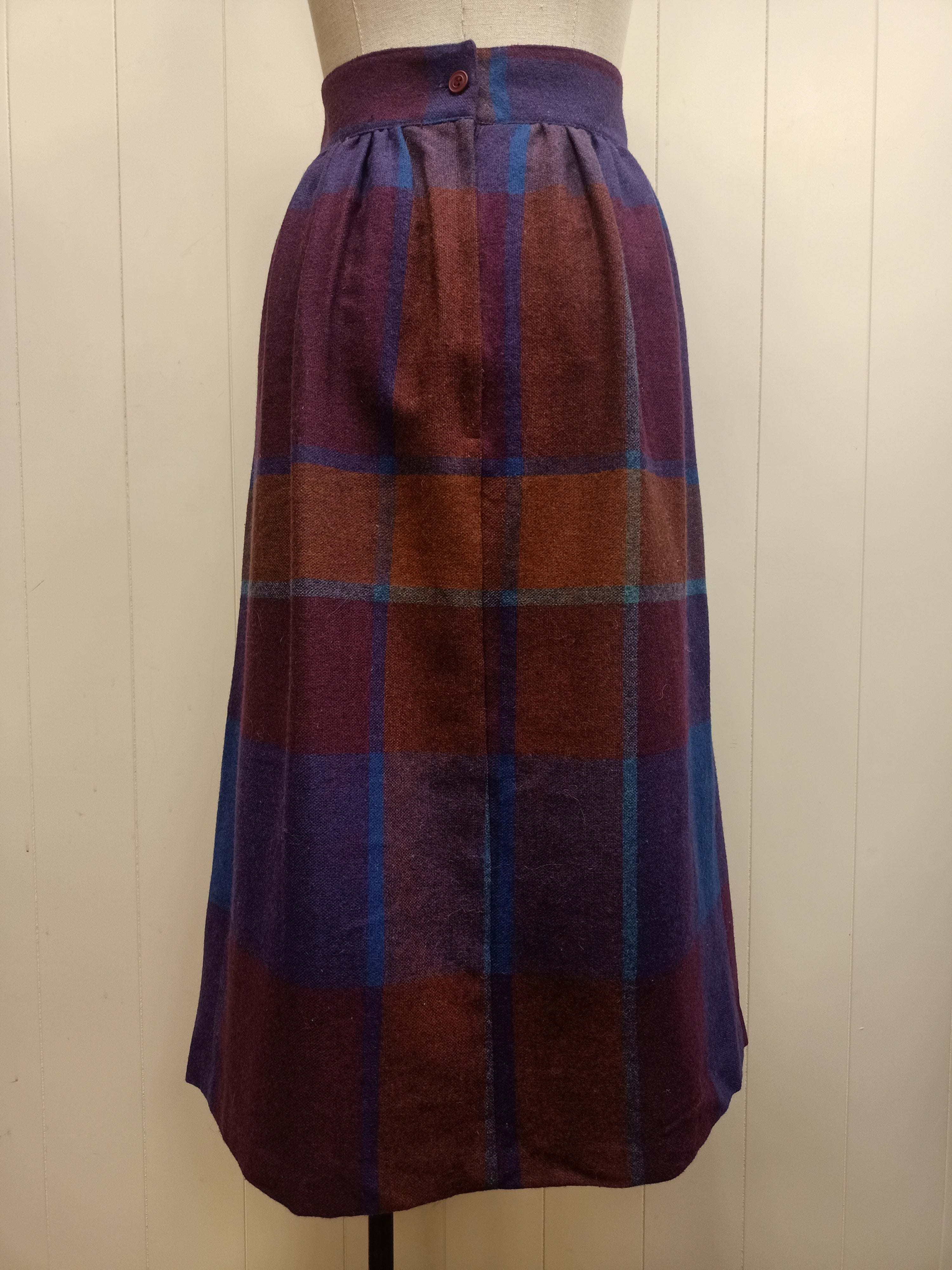 Vintage Earlybird Plaid Skirt