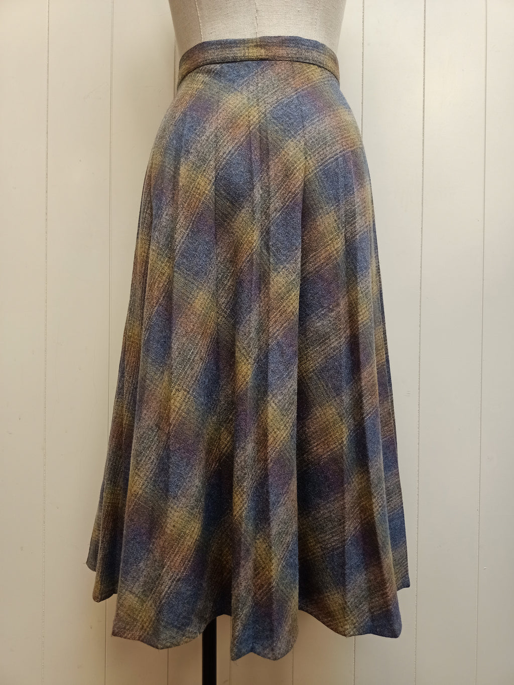 Vintage Plaid Pleated Skirt