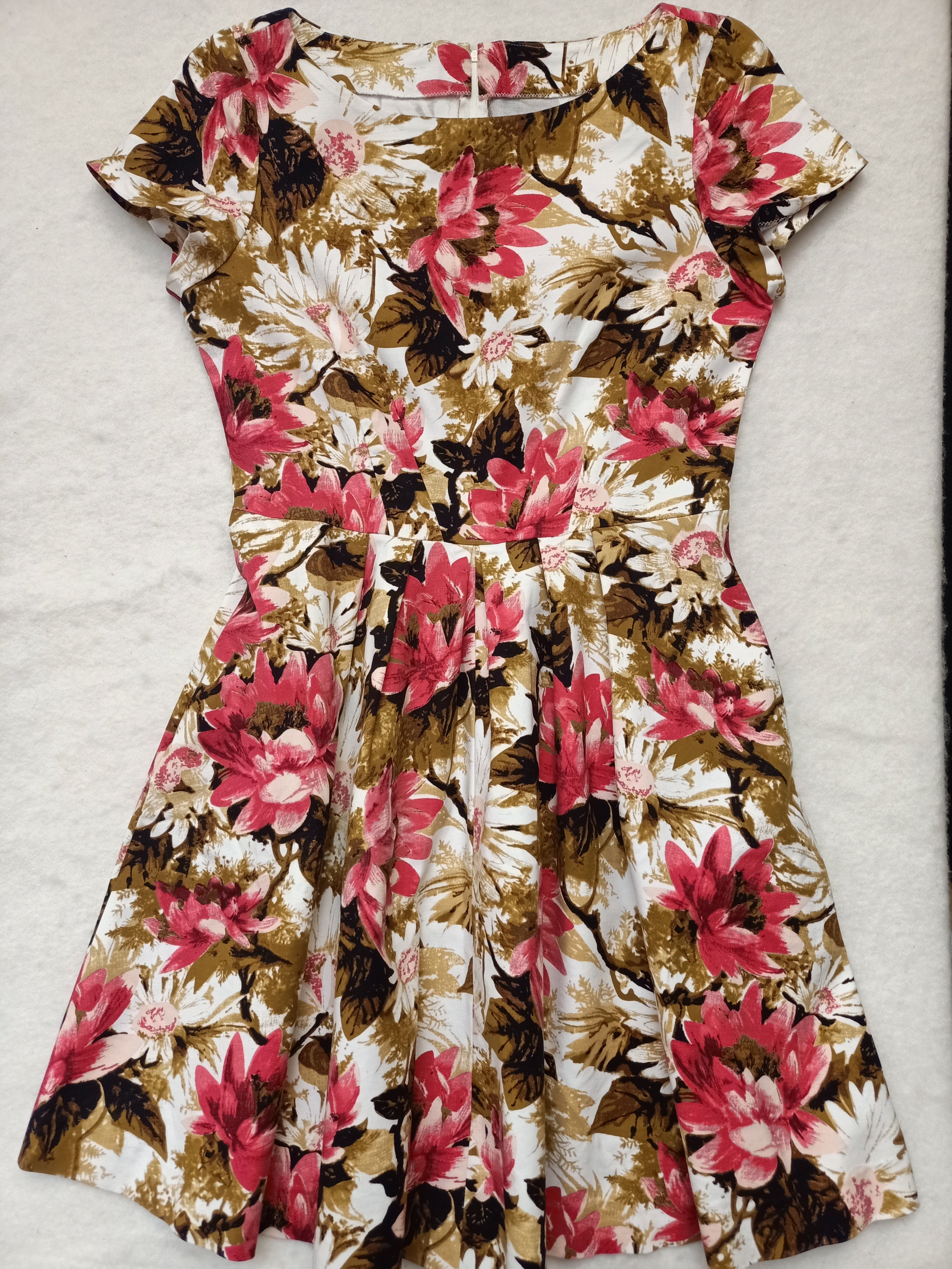 Vintage Boat Neck Lotus Dress