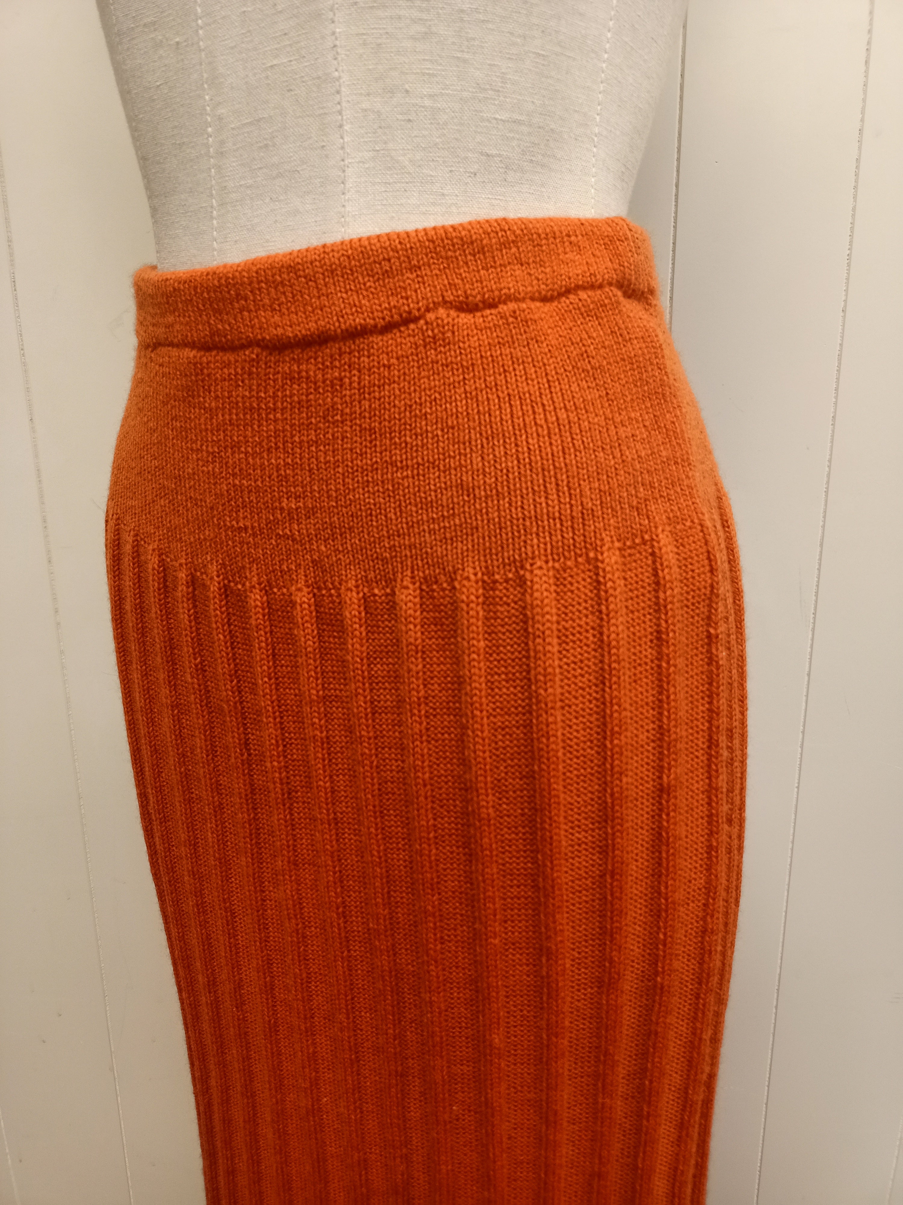 Vintage Dialogue Orange Knit Skirt
