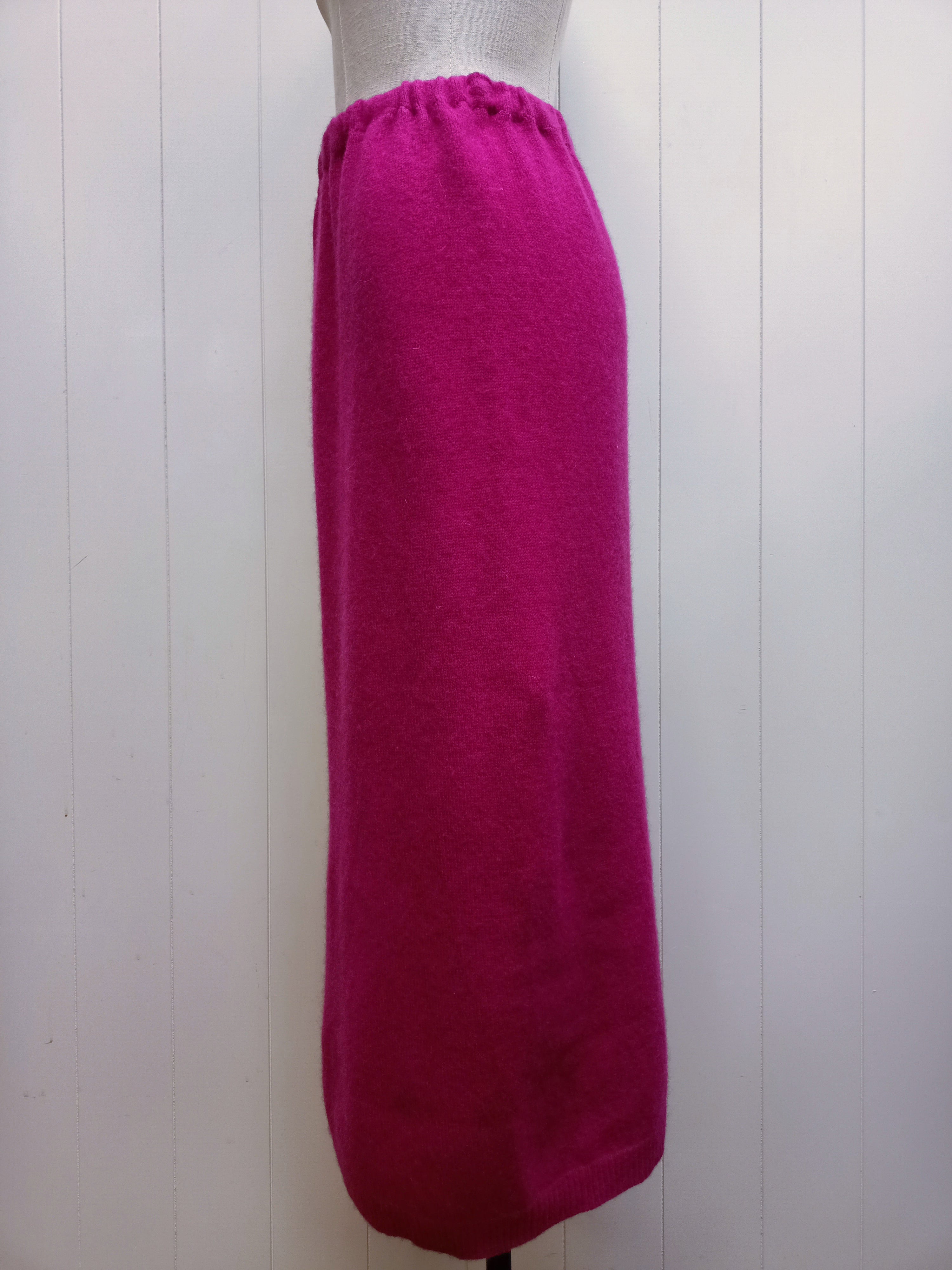 Vintage Fuchsia Knit Skirt