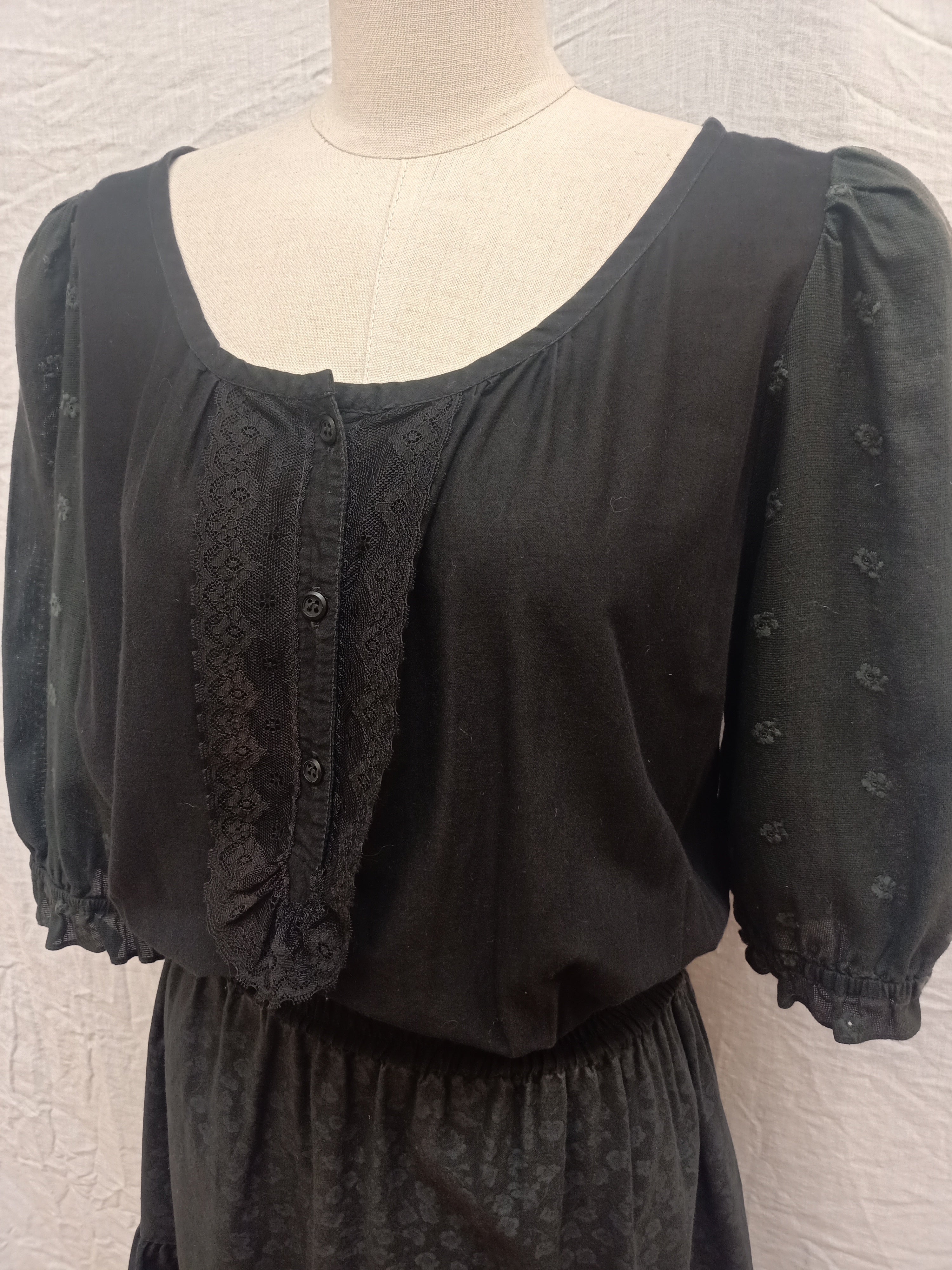 Vintage Dressence.10 Dress