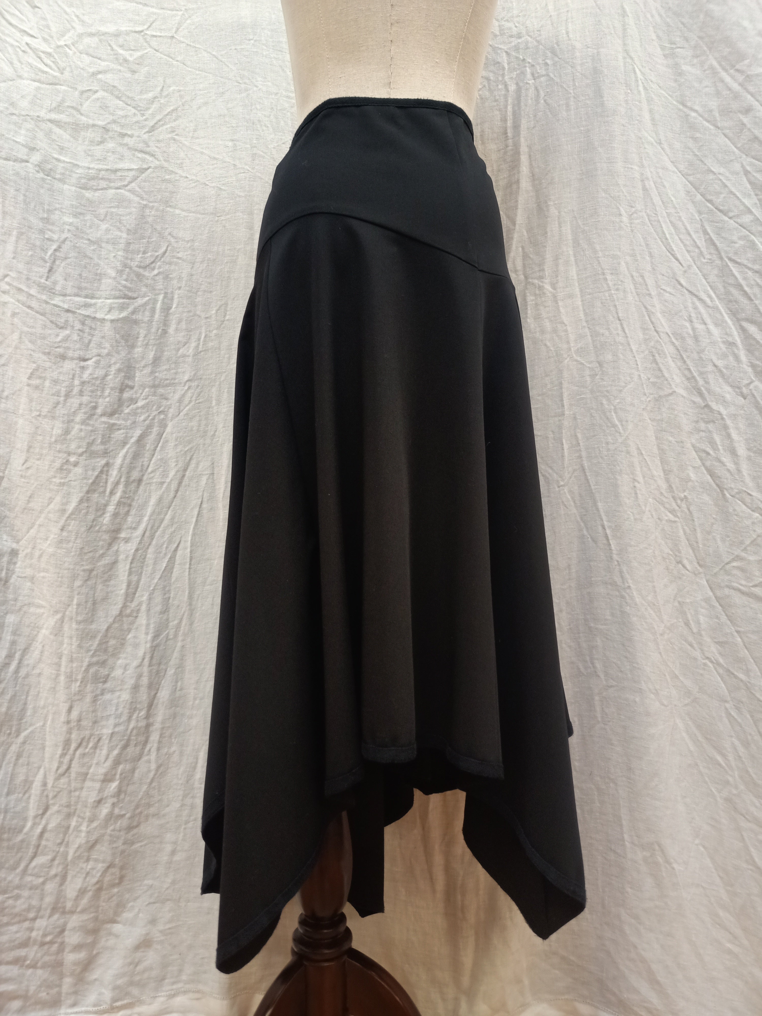 Obi Asymetrical Skirt
