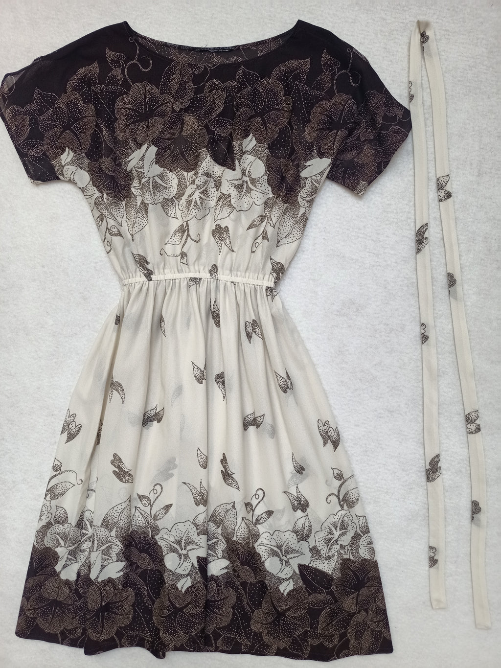 Vintage Brown Leaf Dress