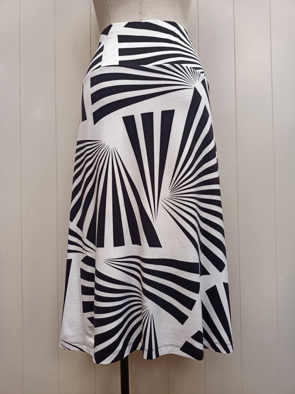 Bridge Street Abstract Fan Skirt