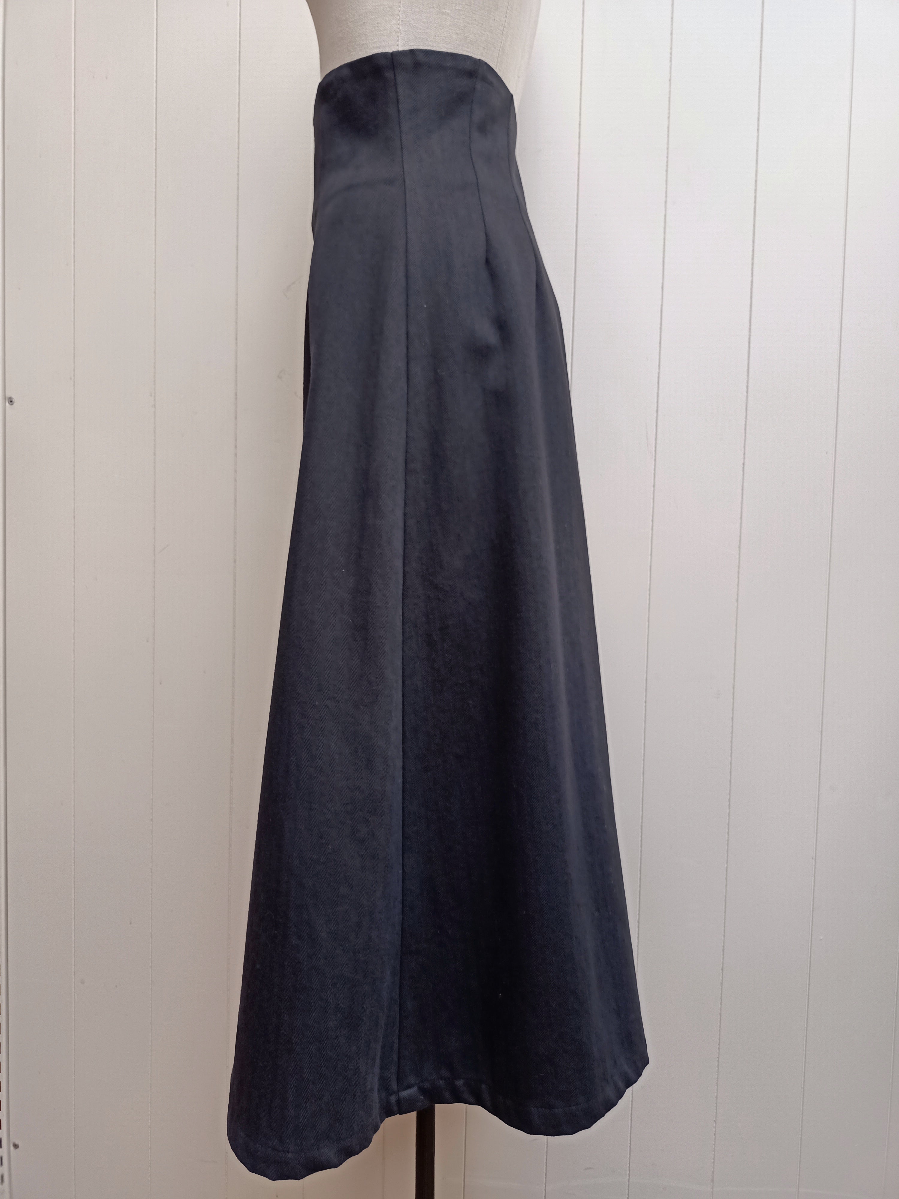 Sakaguchi Skirt