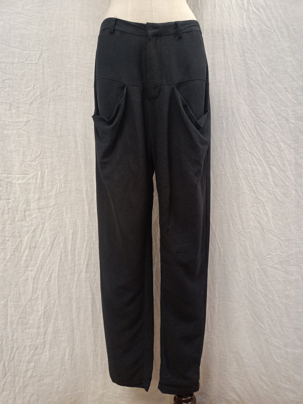 Nique Linen Pants