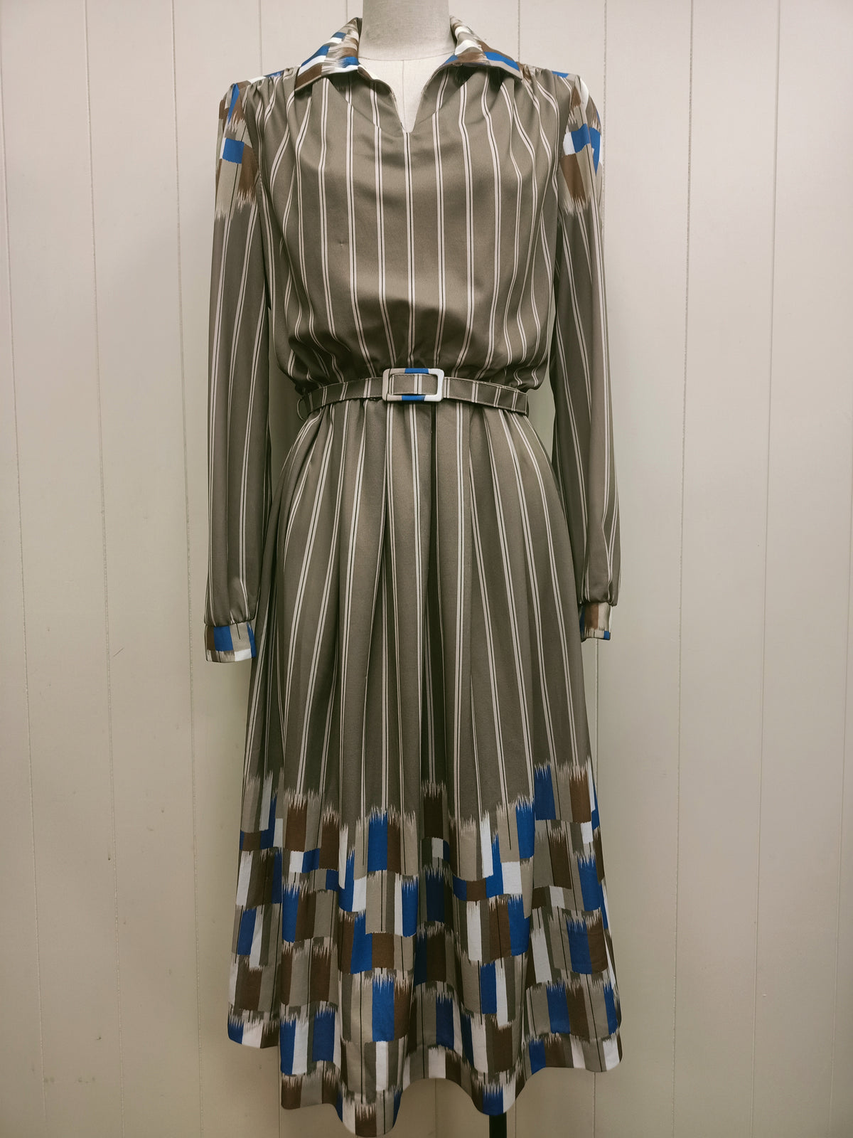 Vintage Debra-Lee Striped Border Dress