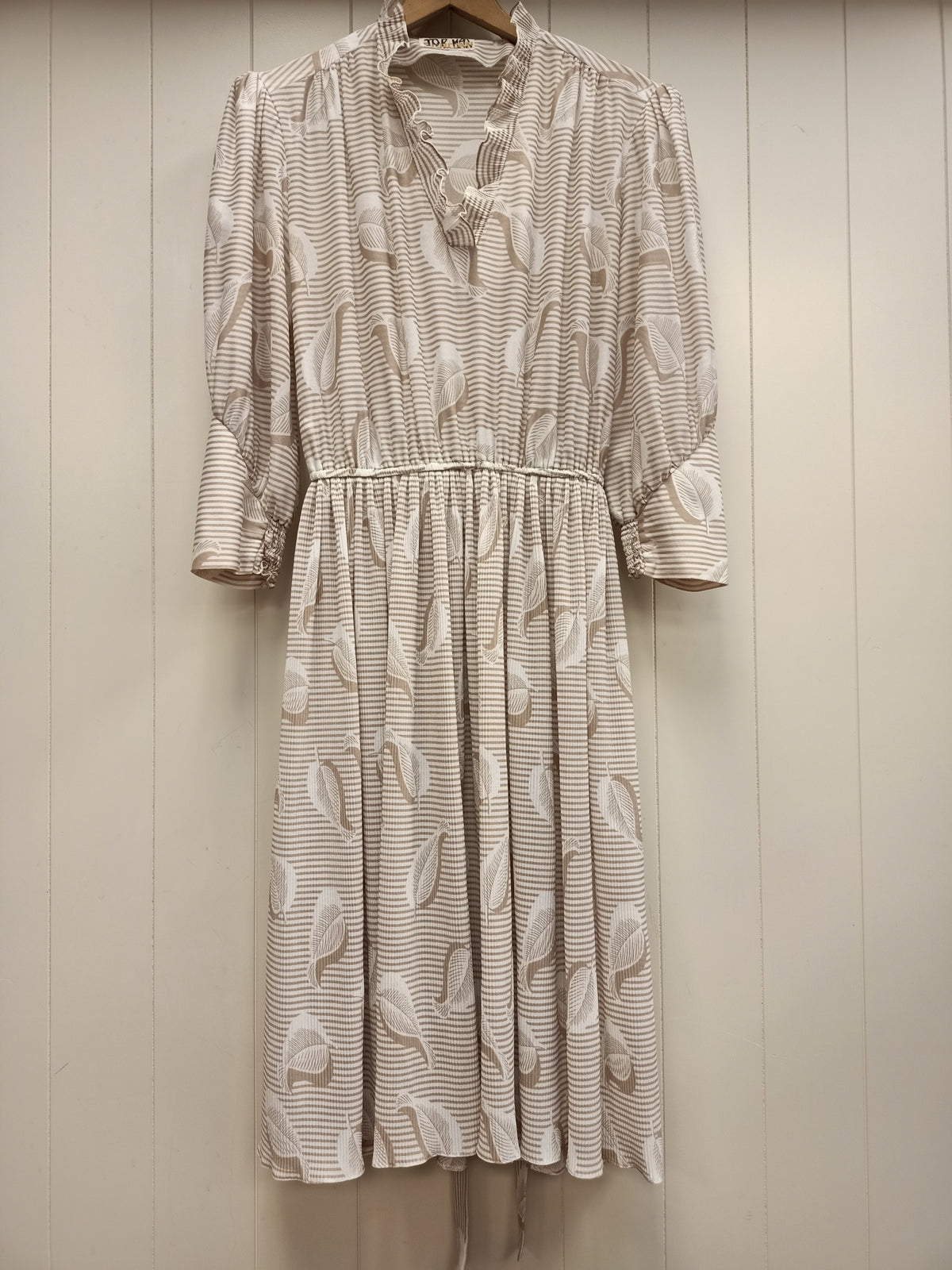 Vintage Puritan Leaf Pleated Dress