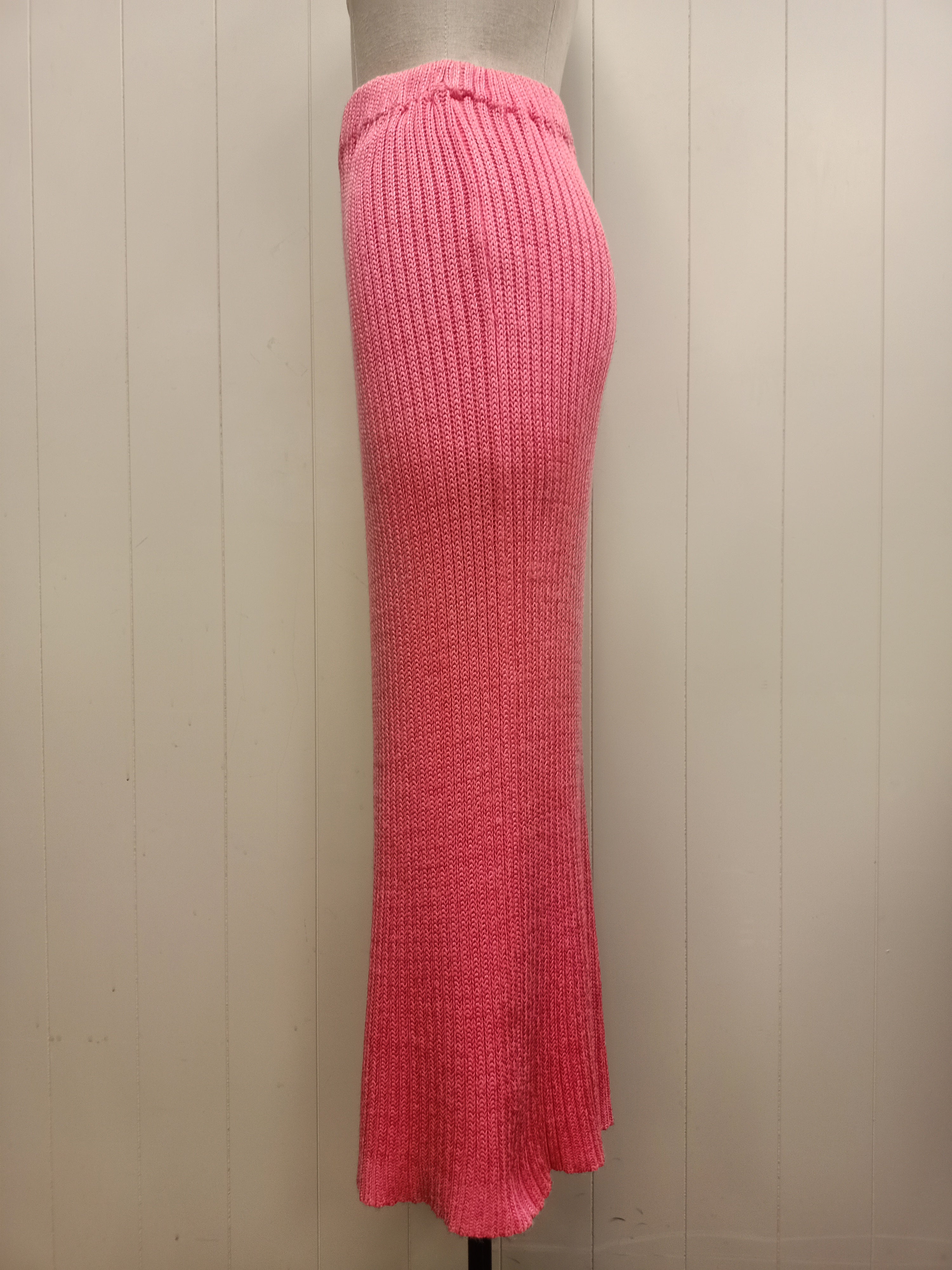 Vintage Jump Pink Knit Skirt