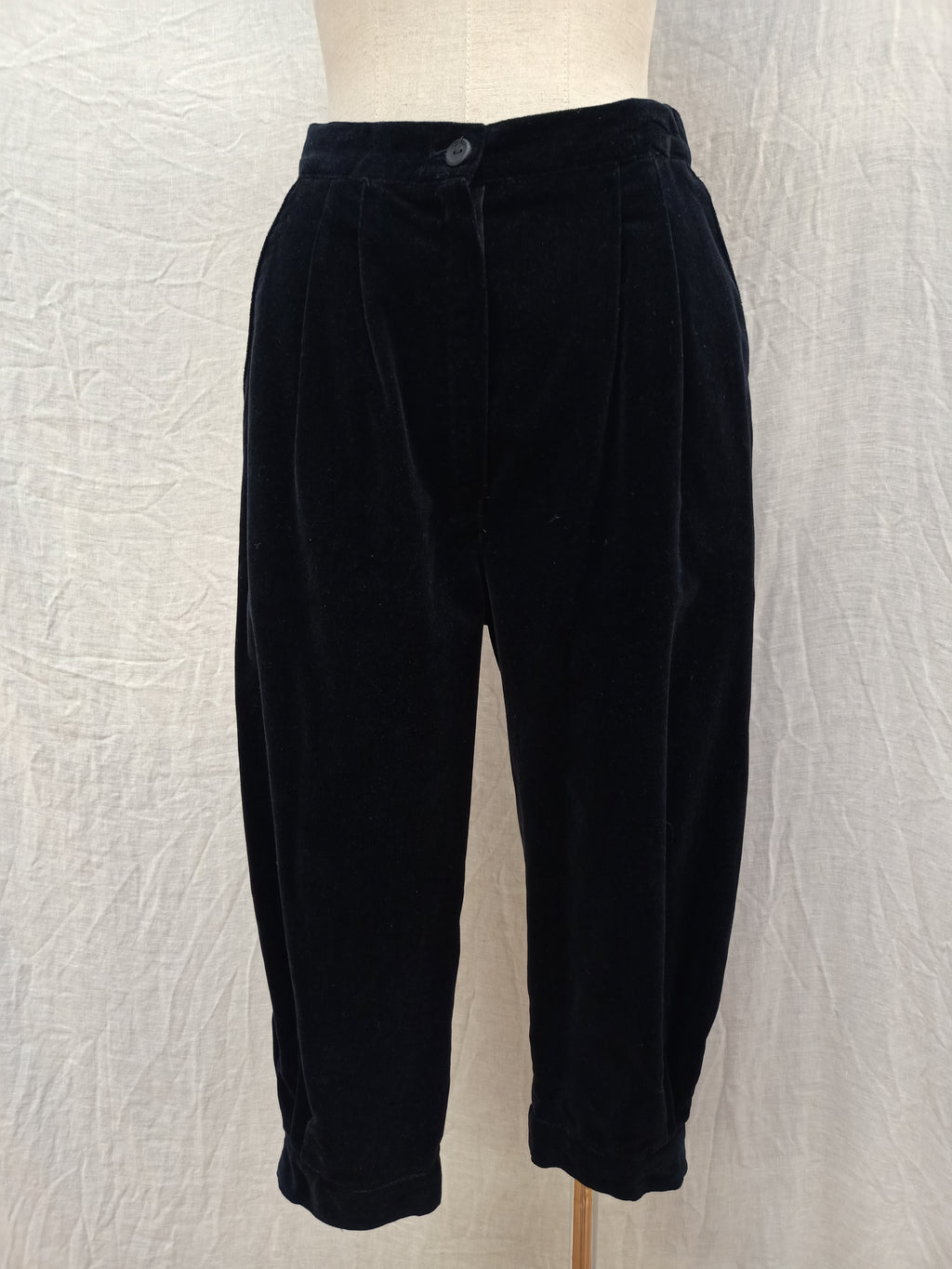 Vintage Velvet Capri Pants