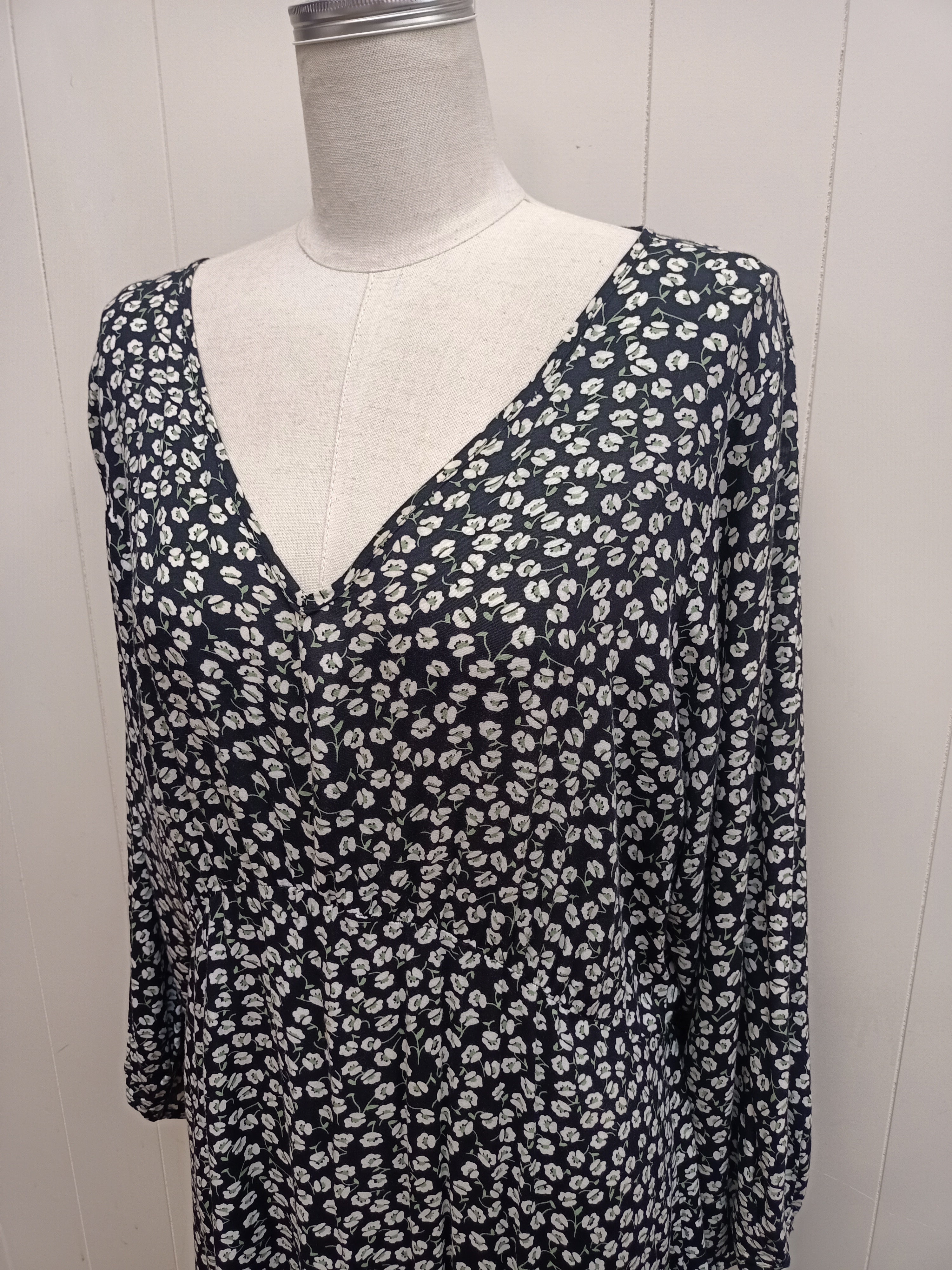 KILT Floral Midi Dress