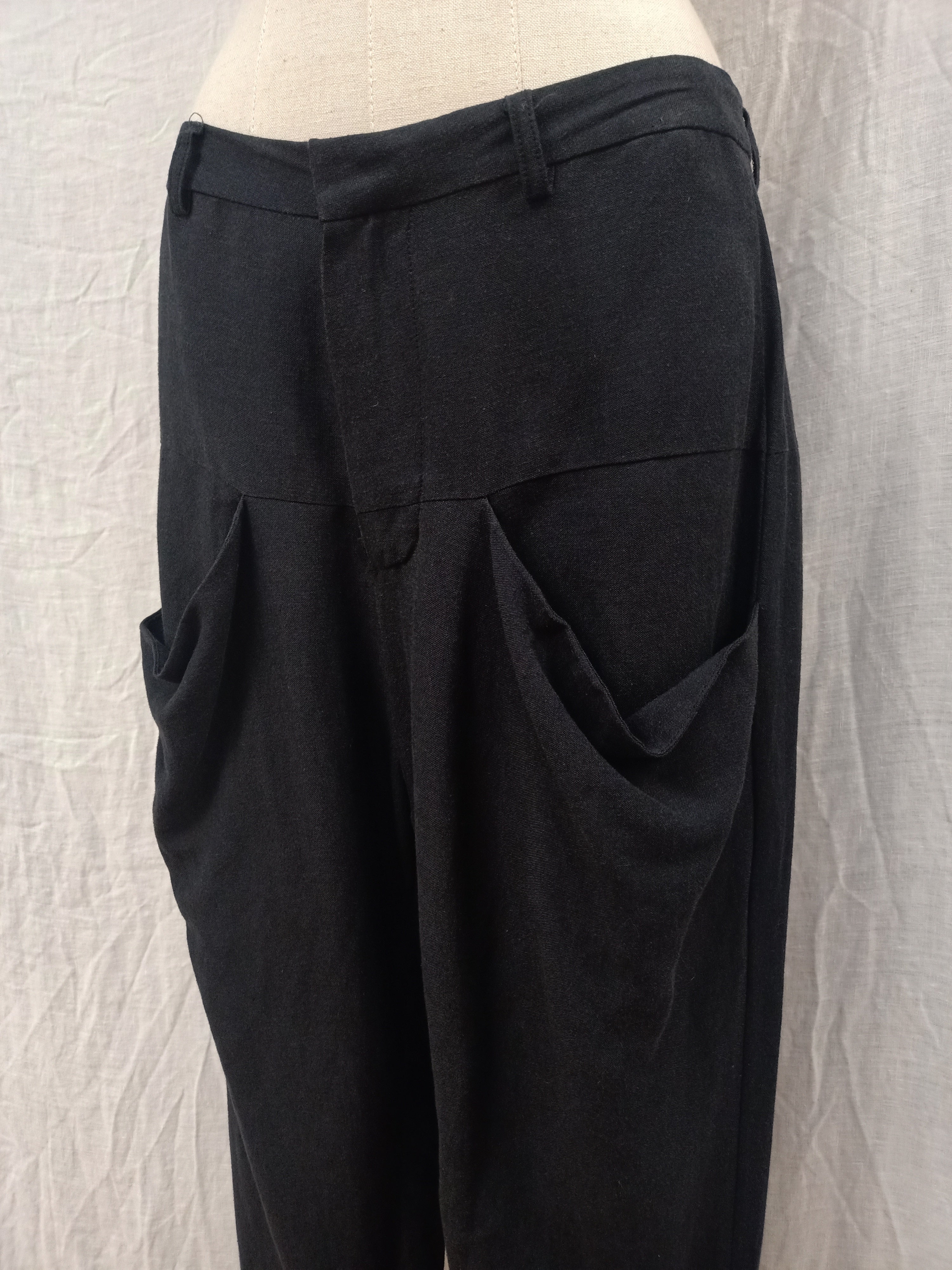 Nique Linen Pants