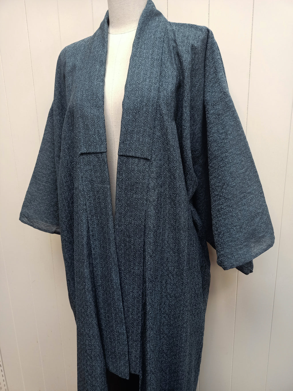 Vintage Blue & Black Medallion Kimono
