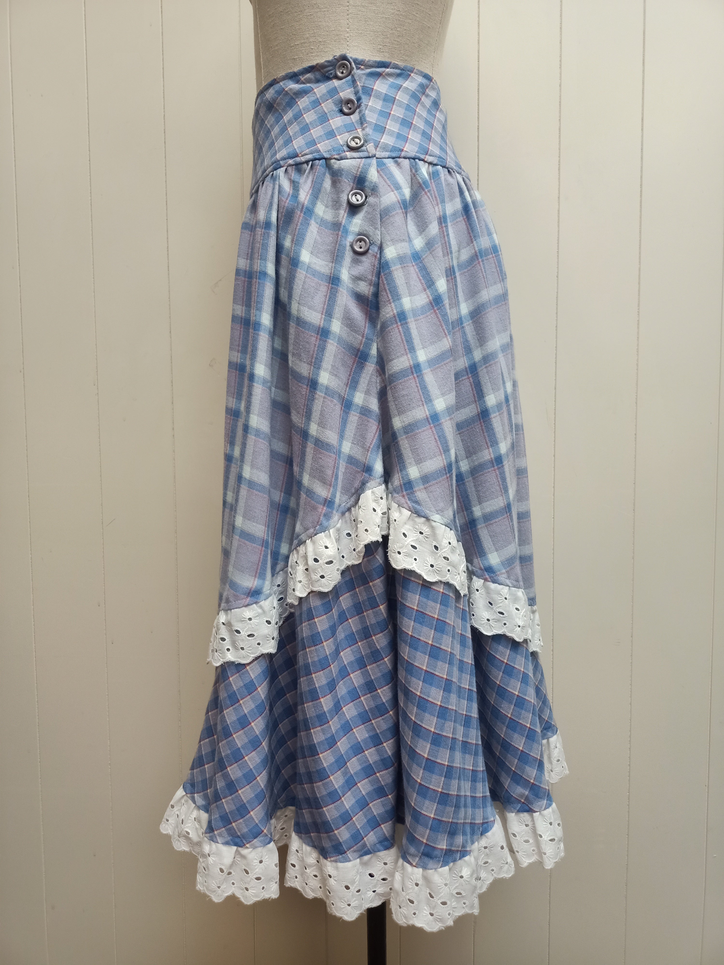 Vintage Cue Plaid Ruffle Skirt
