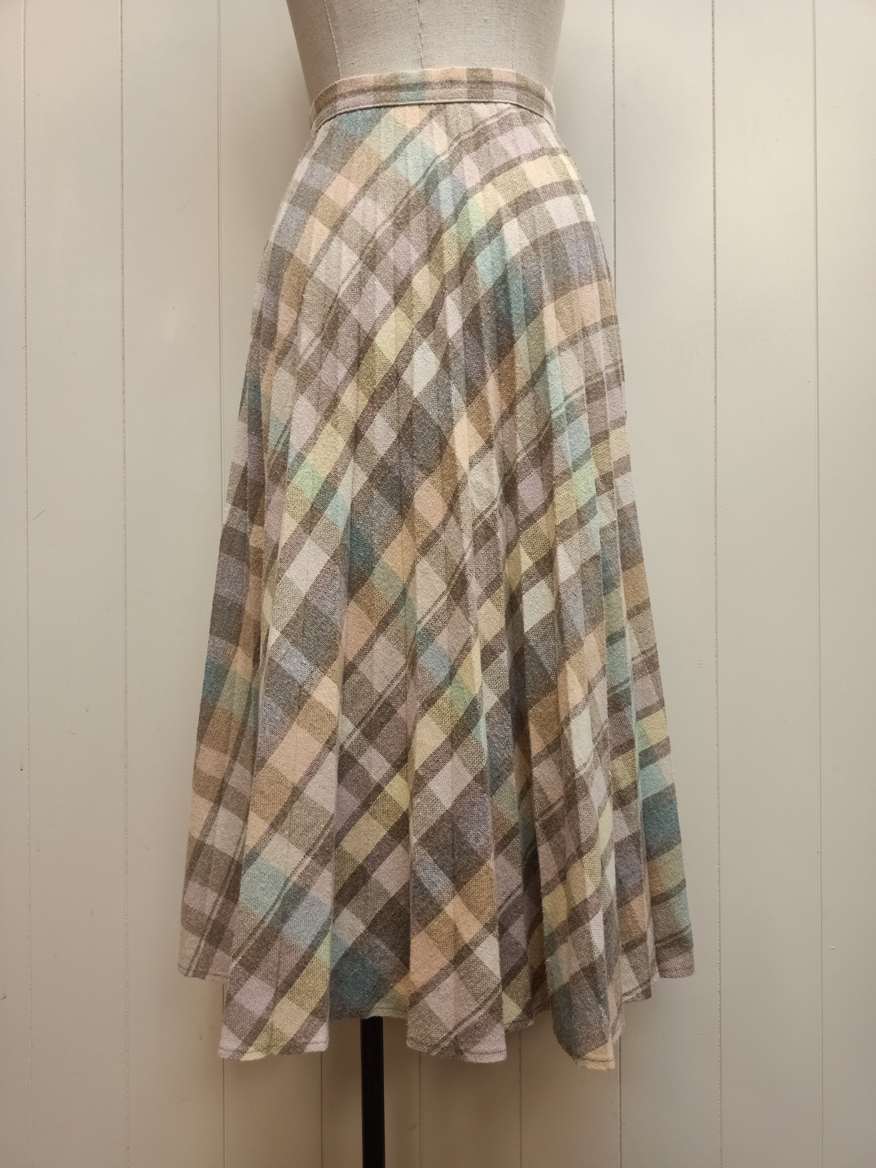 Vintage Pastel Check Pleat Skirt