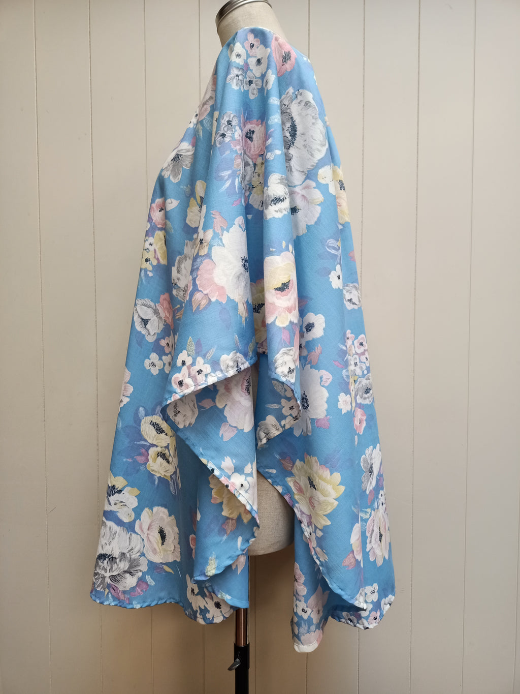 Vintage Floral Pastel Blue Caftan Poncho