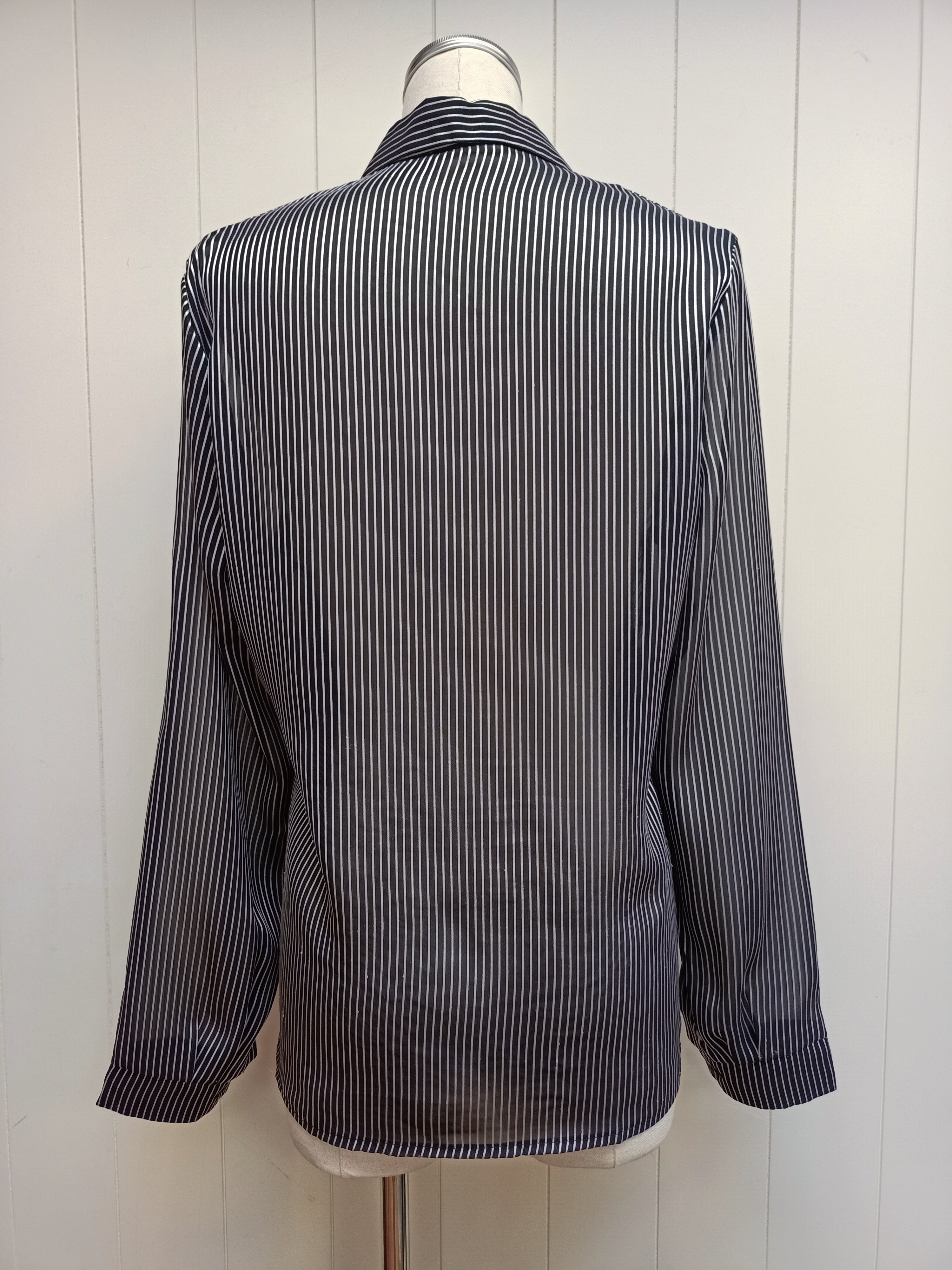 Vintage Royal Windham Collection Shirt