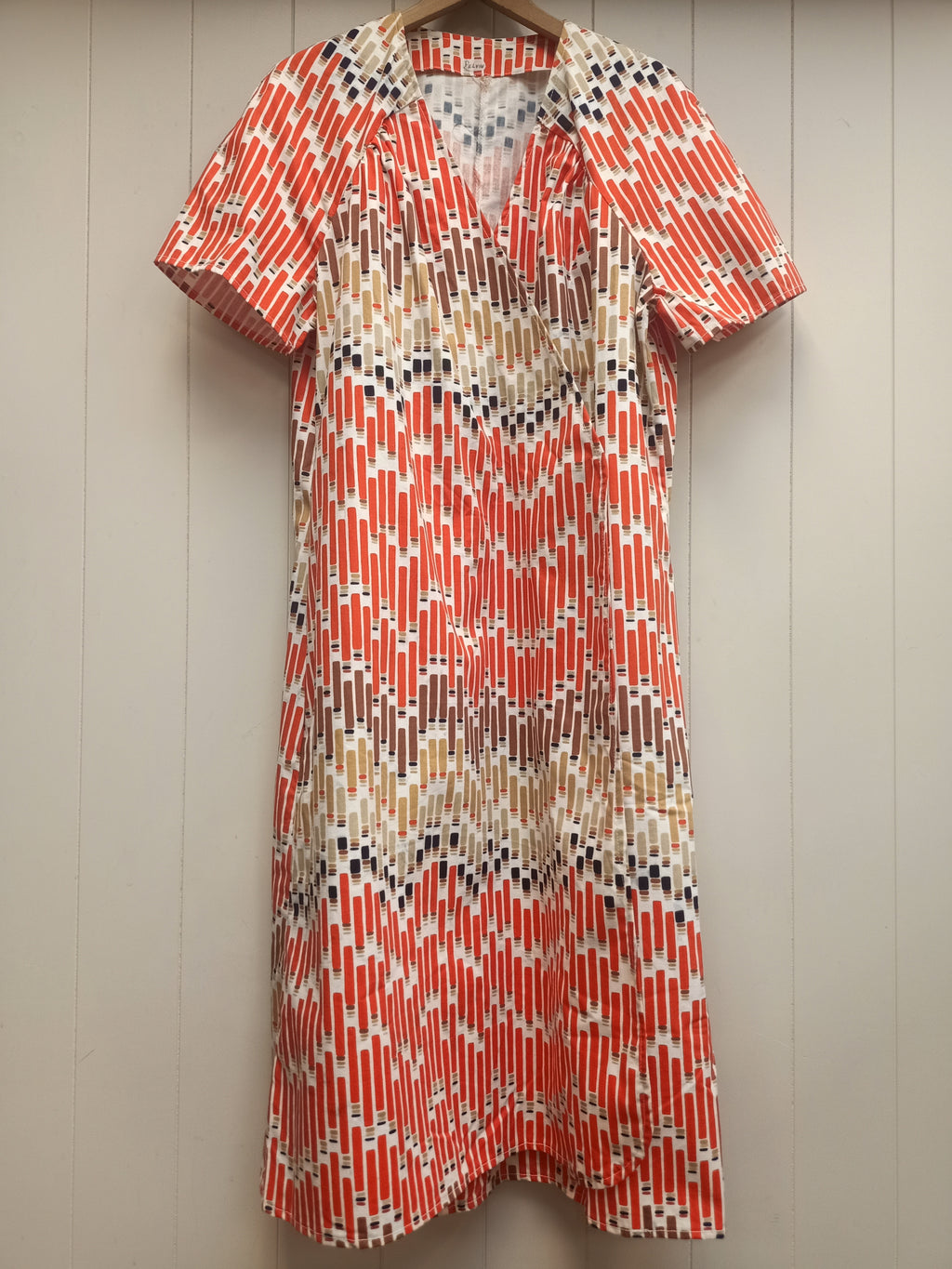 Vintage Wrap Geometric Dash Dress