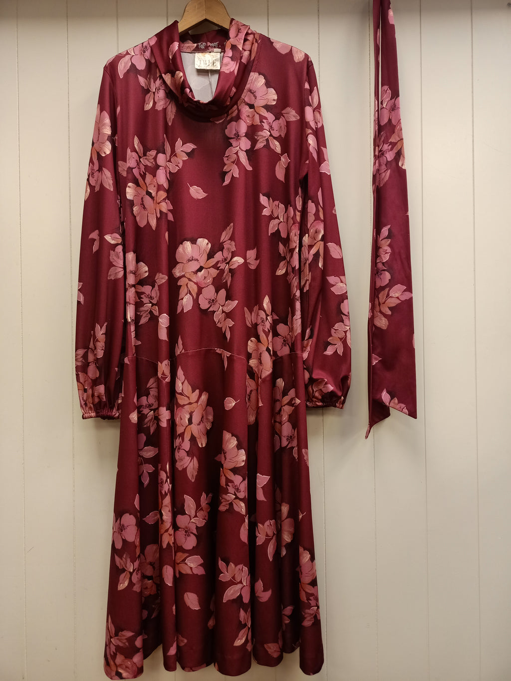 Vintage Perfectly Twee Floral Dress