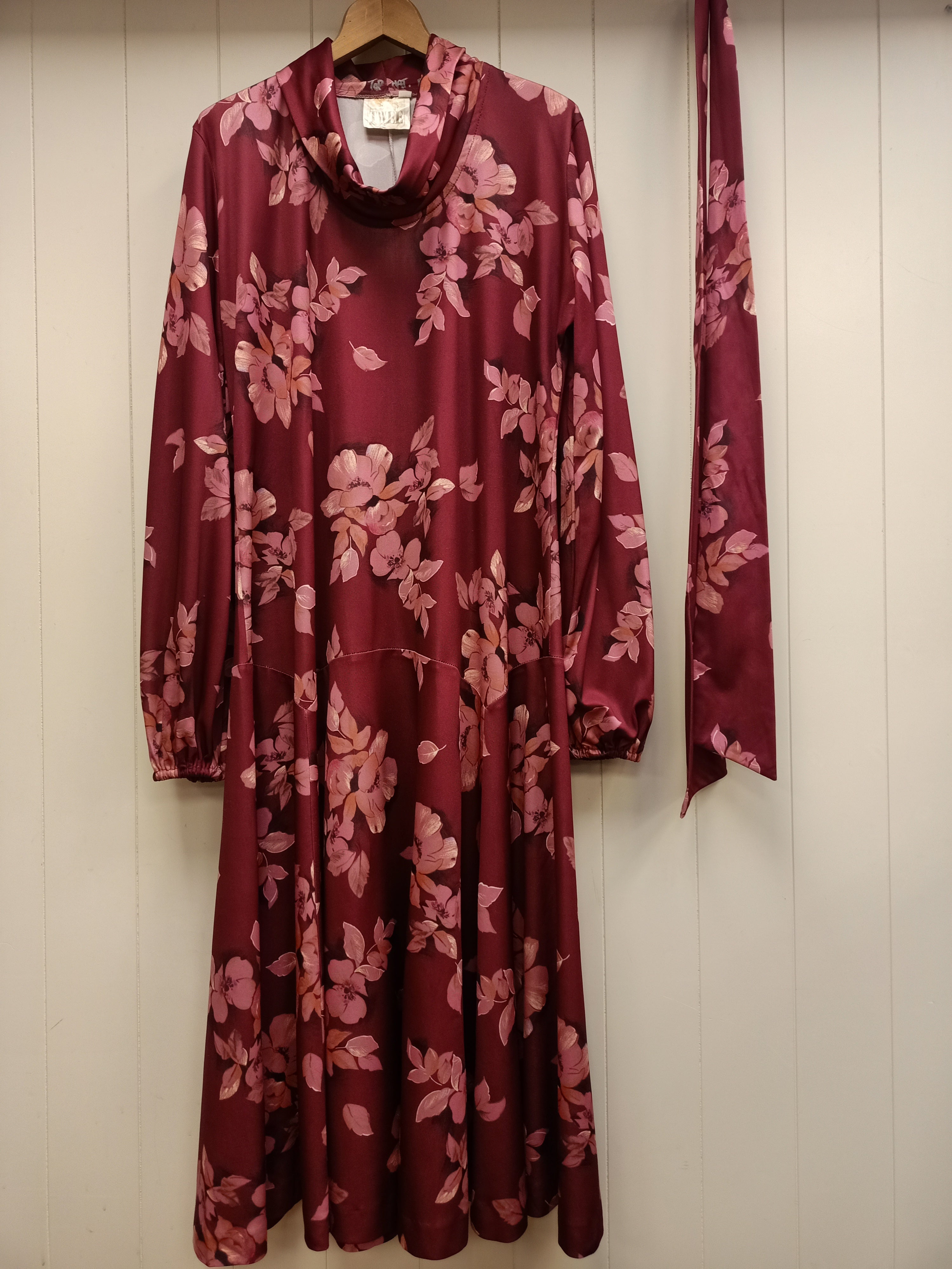 Vintage Perfectly Twee Floral Dress