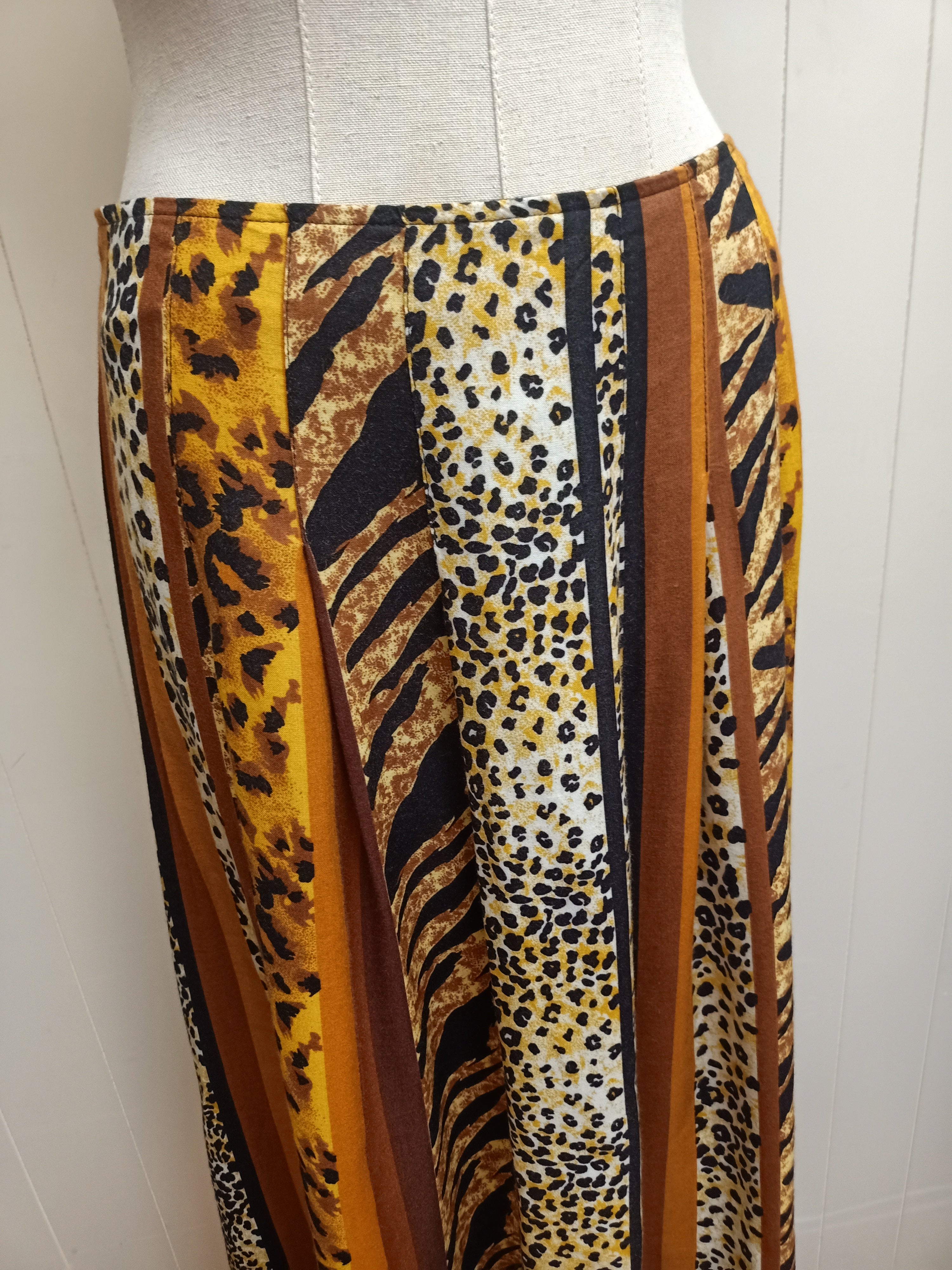 Vintage Options Animal Print Skirt